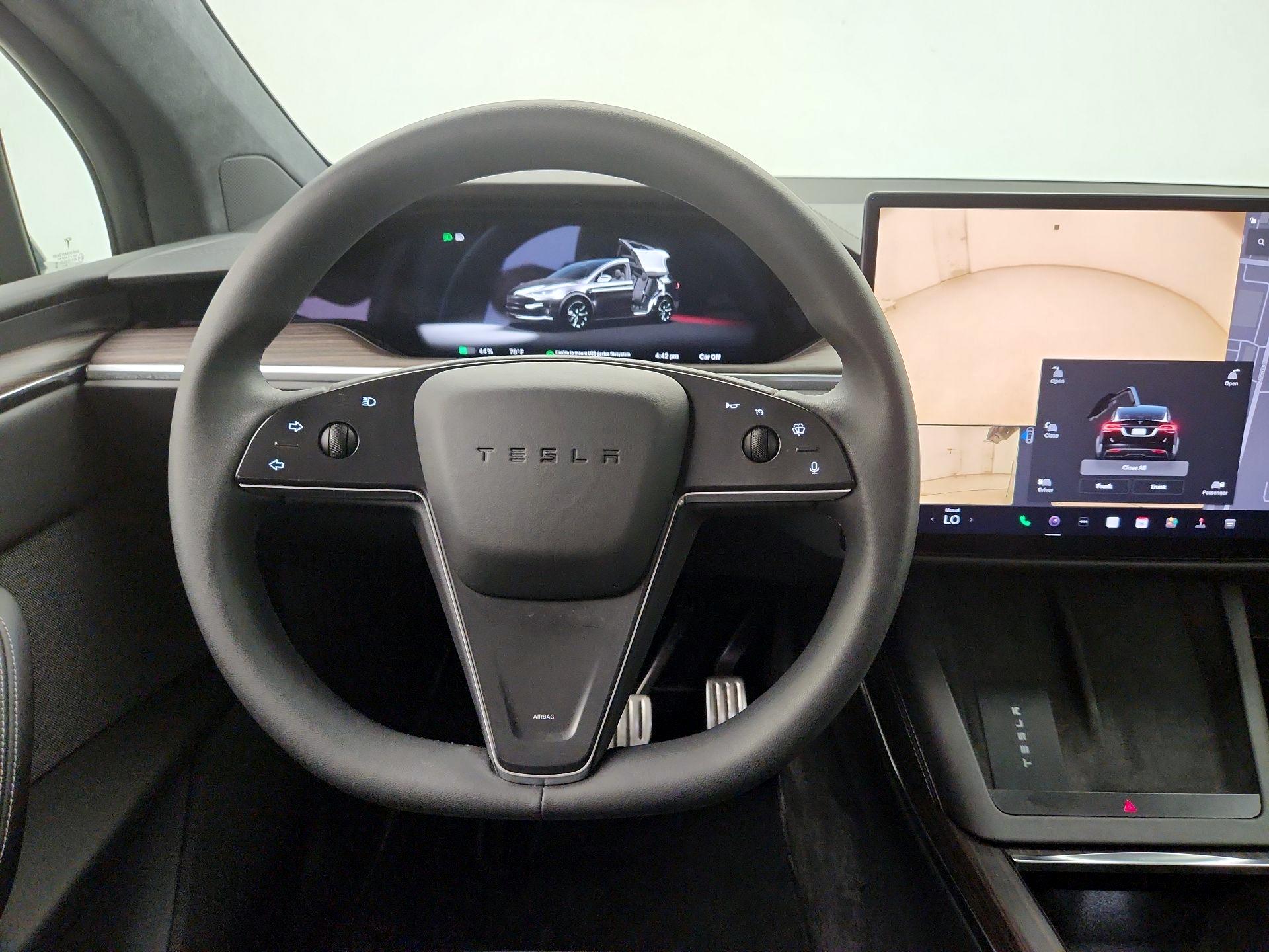 Thumbnail: 2023 Tesla Model X - 10