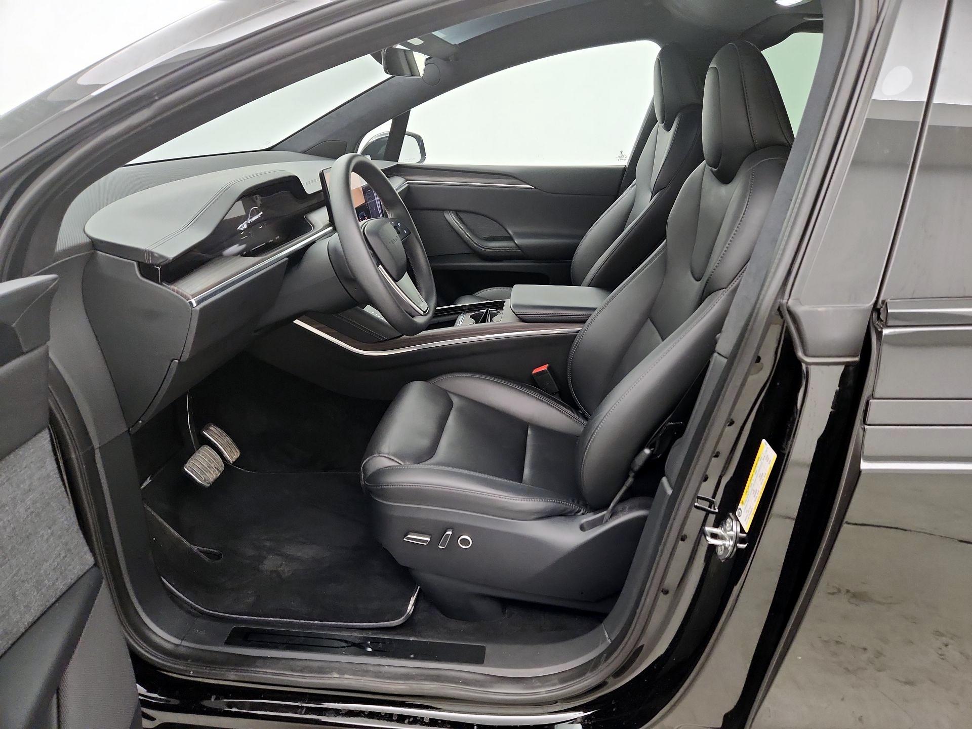 Thumbnail: 2023 Tesla Model X - 11