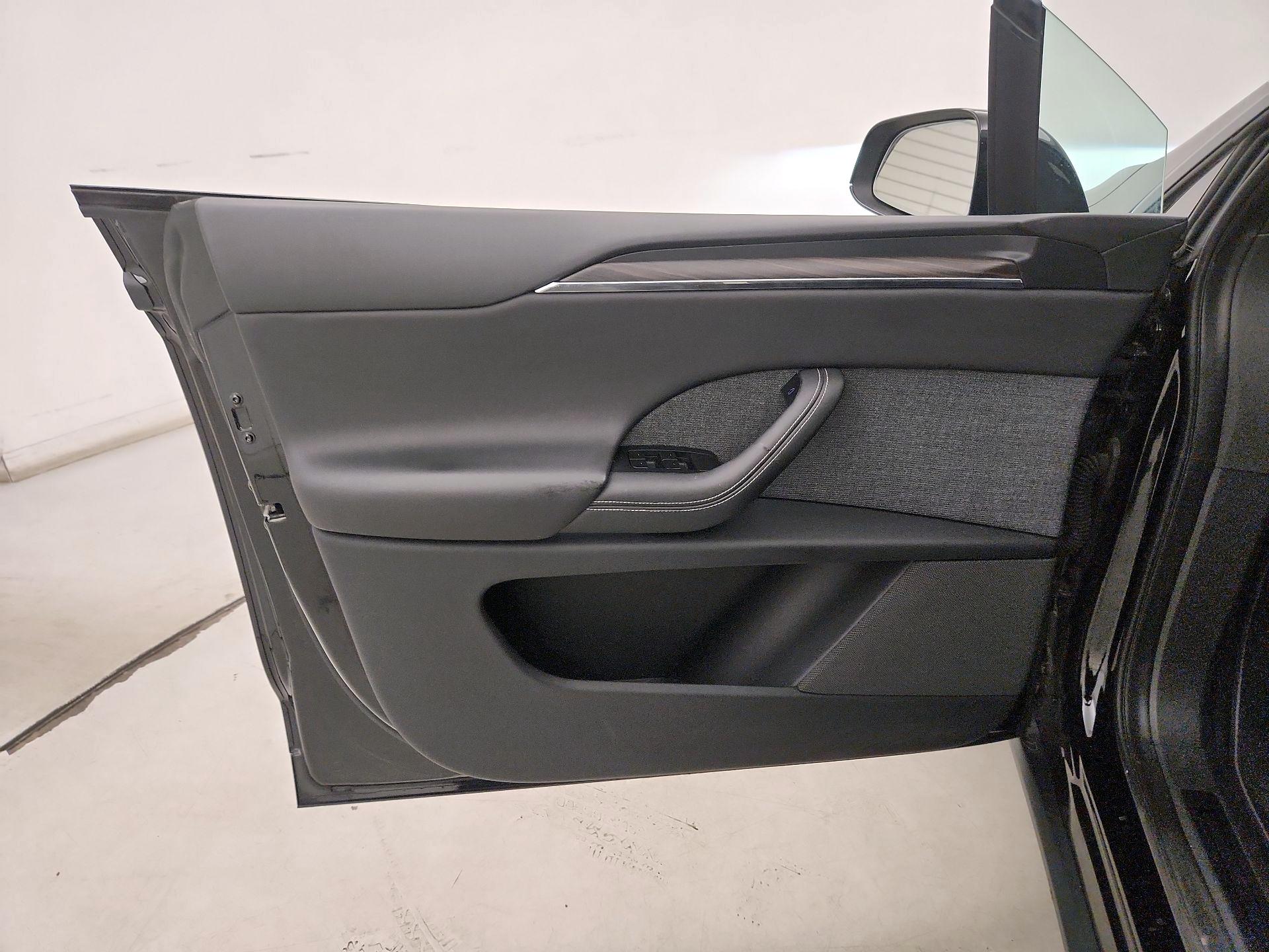 Thumbnail: 2023 Tesla Model X - 12