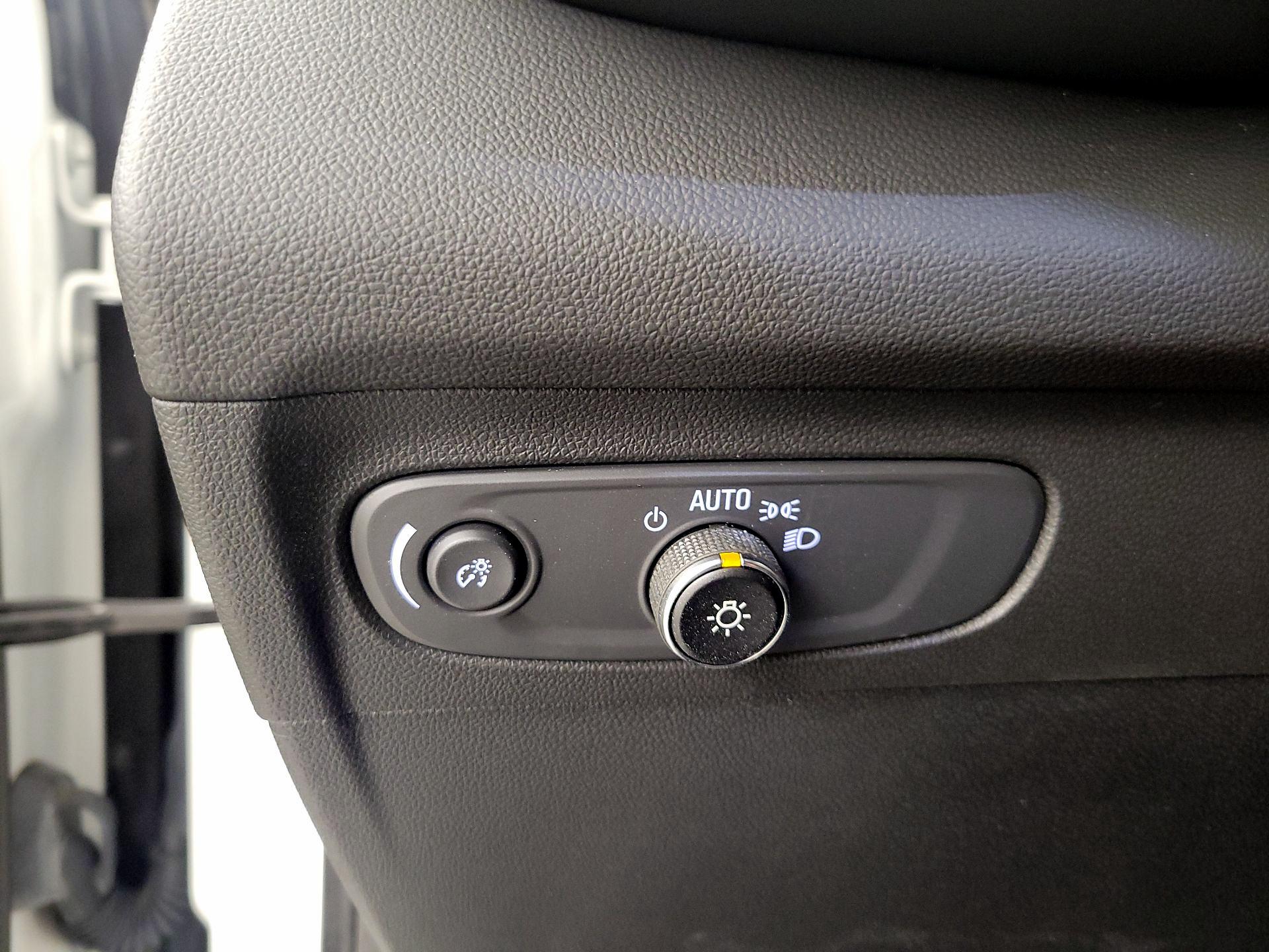 Thumbnail: 2023 Buick Envision - 13