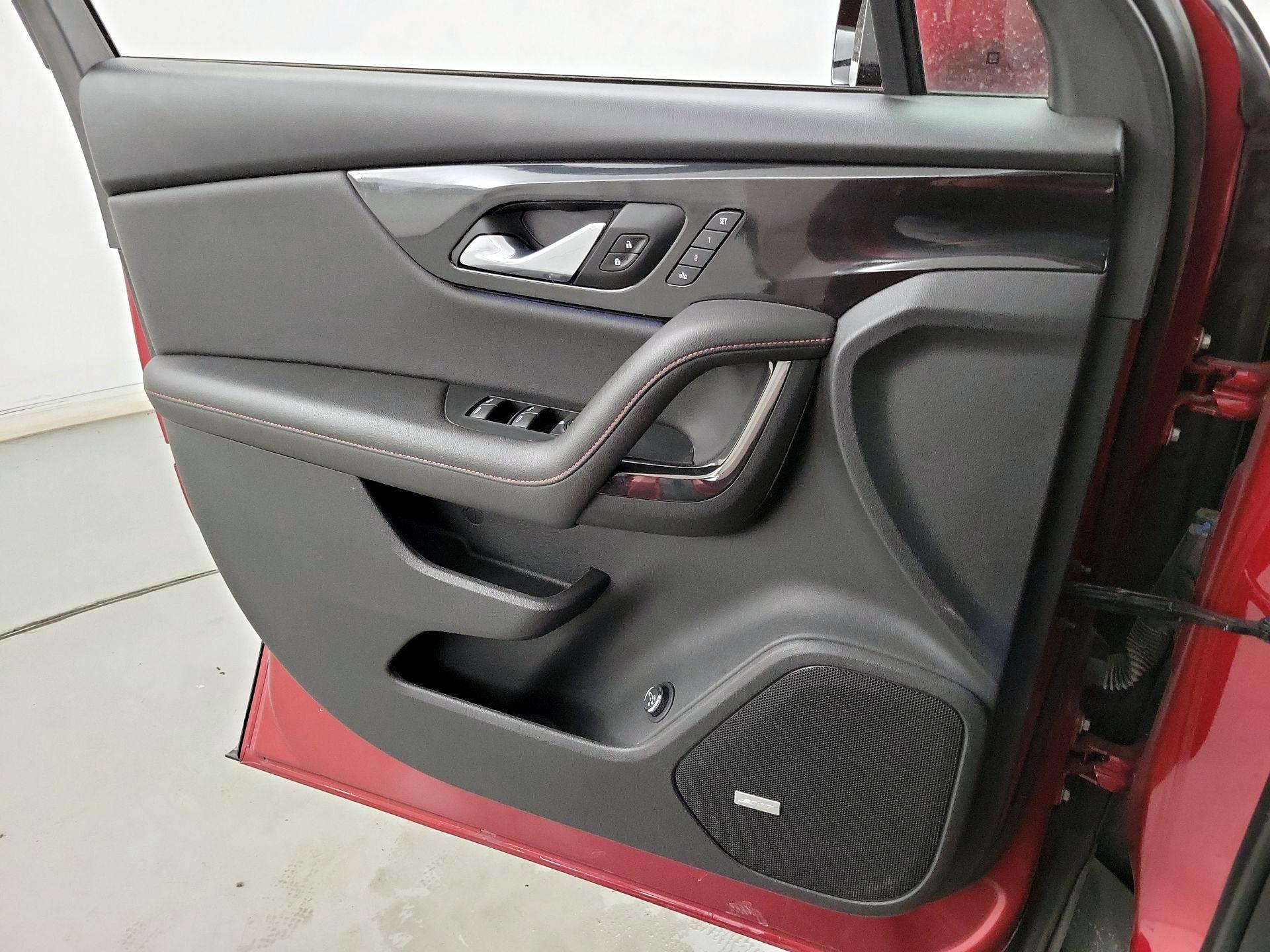 Thumbnail: 2021 Chevrolet Blazer - 12