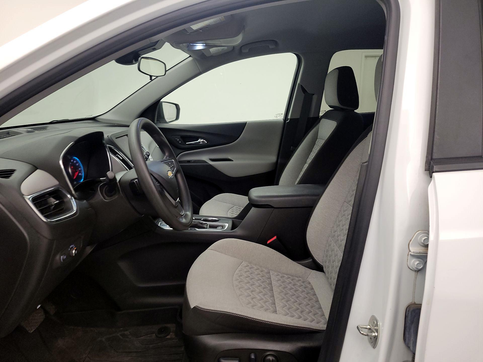 Thumbnail: 2022 Chevrolet Equinox - 11