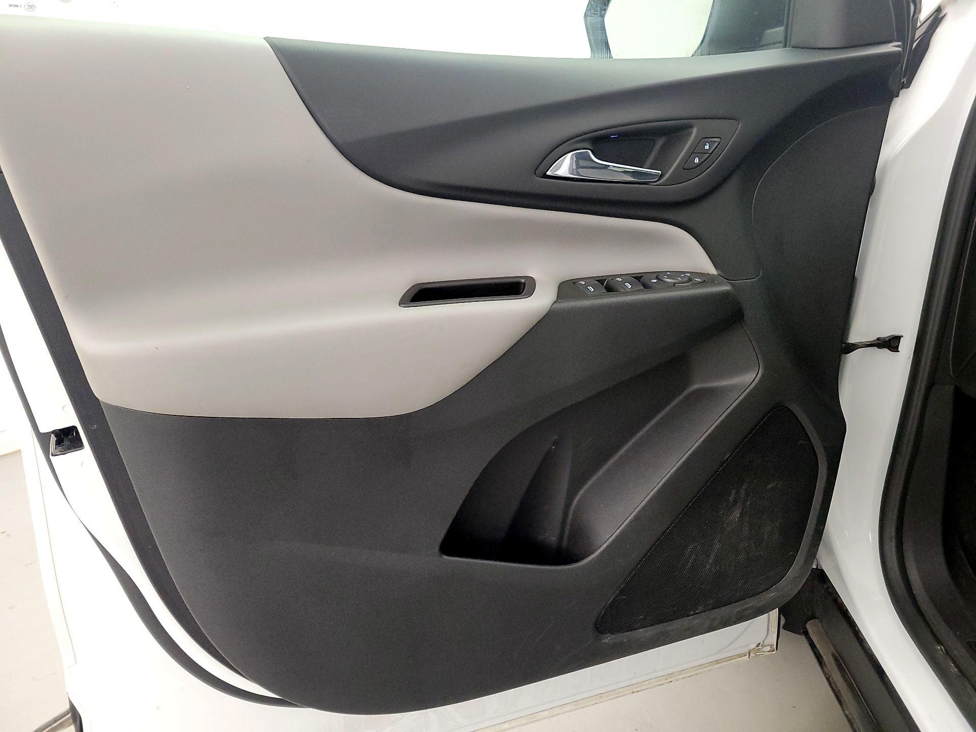 Thumbnail: 2022 Chevrolet Equinox - 12