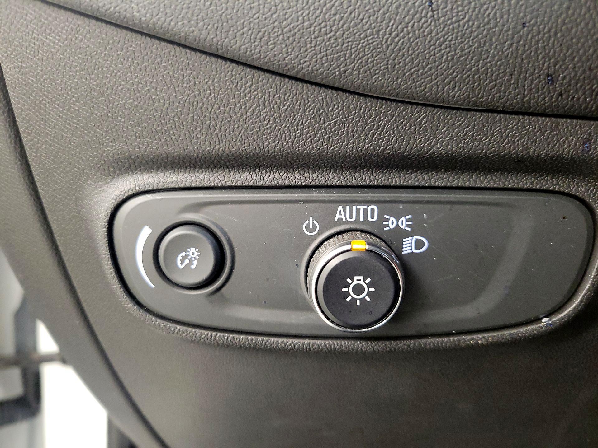 Thumbnail: 2022 Chevrolet Equinox - 13