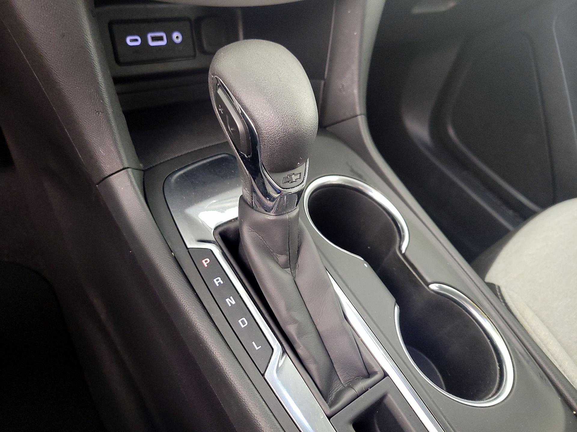 Thumbnail: 2022 Chevrolet Equinox - 18