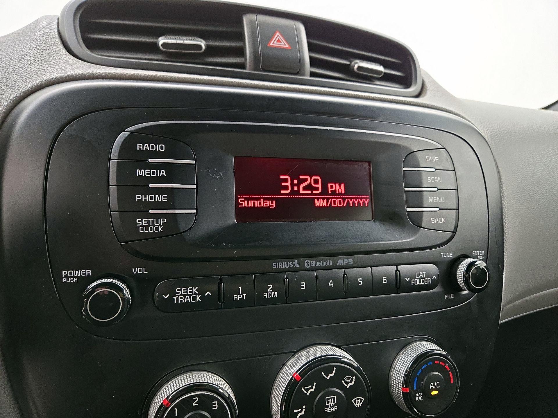 Thumbnail: 2016 Kia Soul - 14