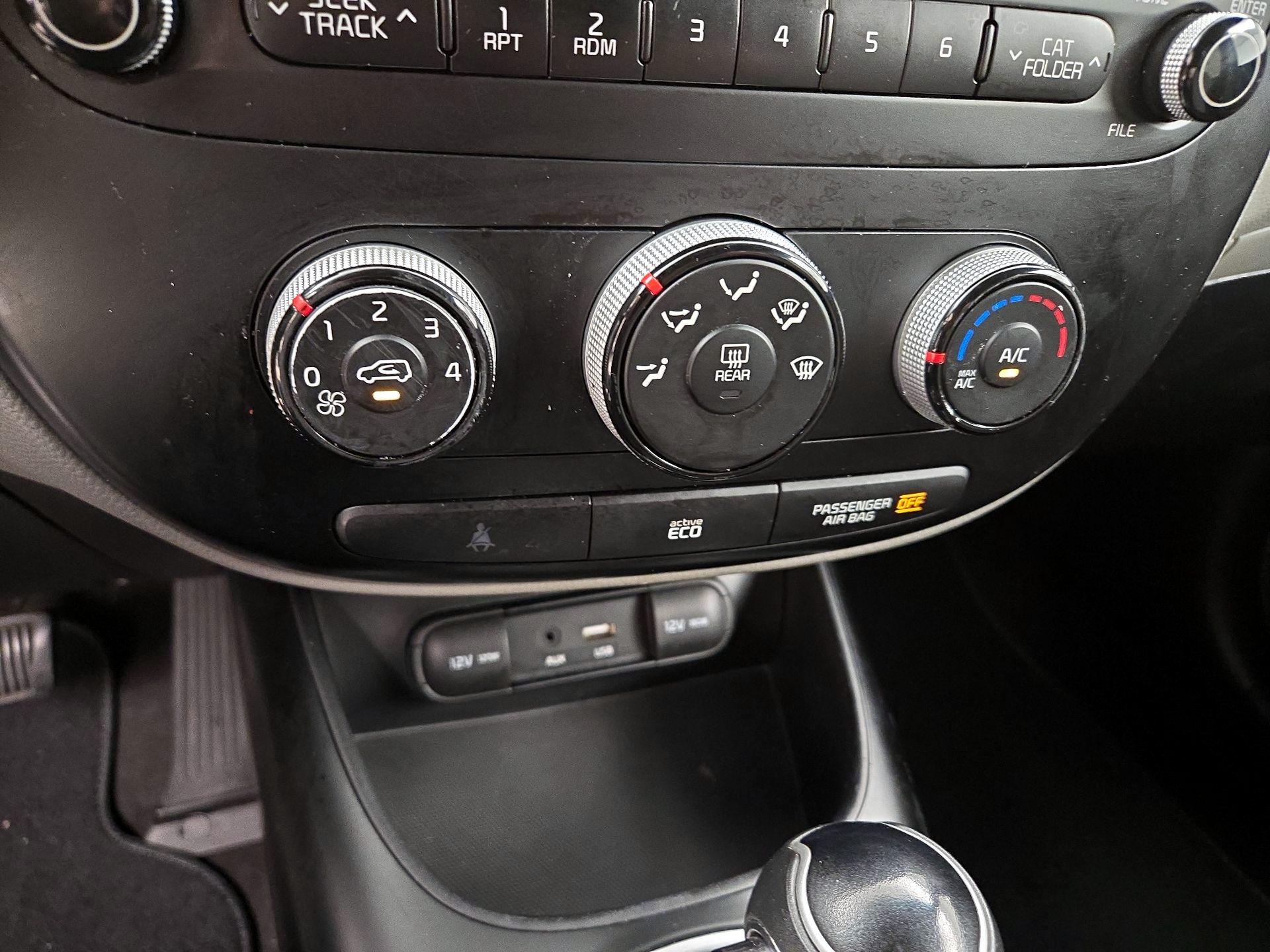 Thumbnail: 2016 Kia Soul - 15