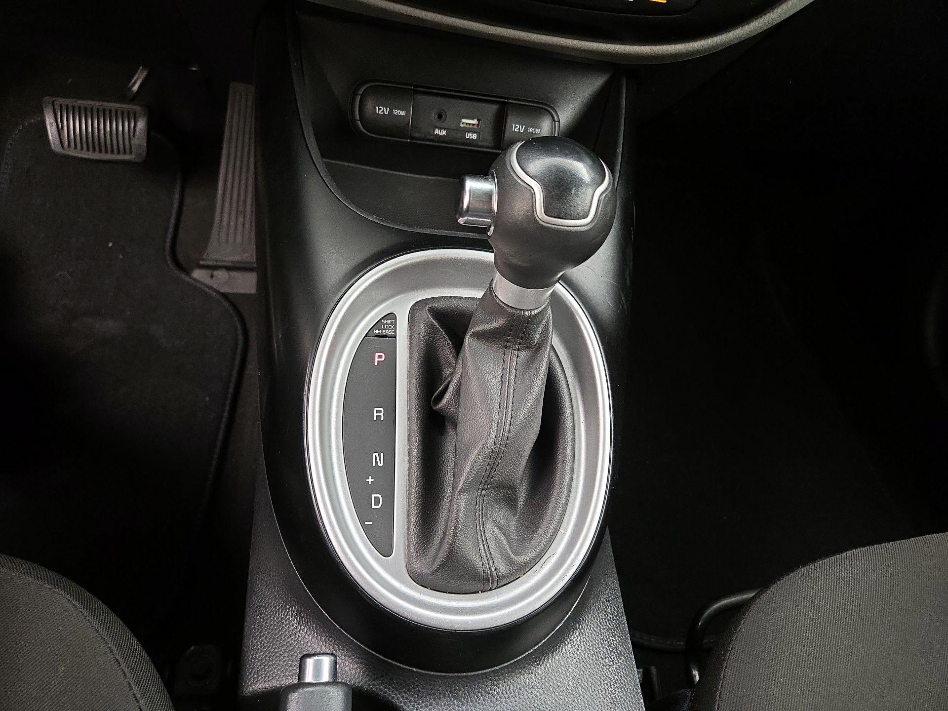 Thumbnail: 2016 Kia Soul - 16