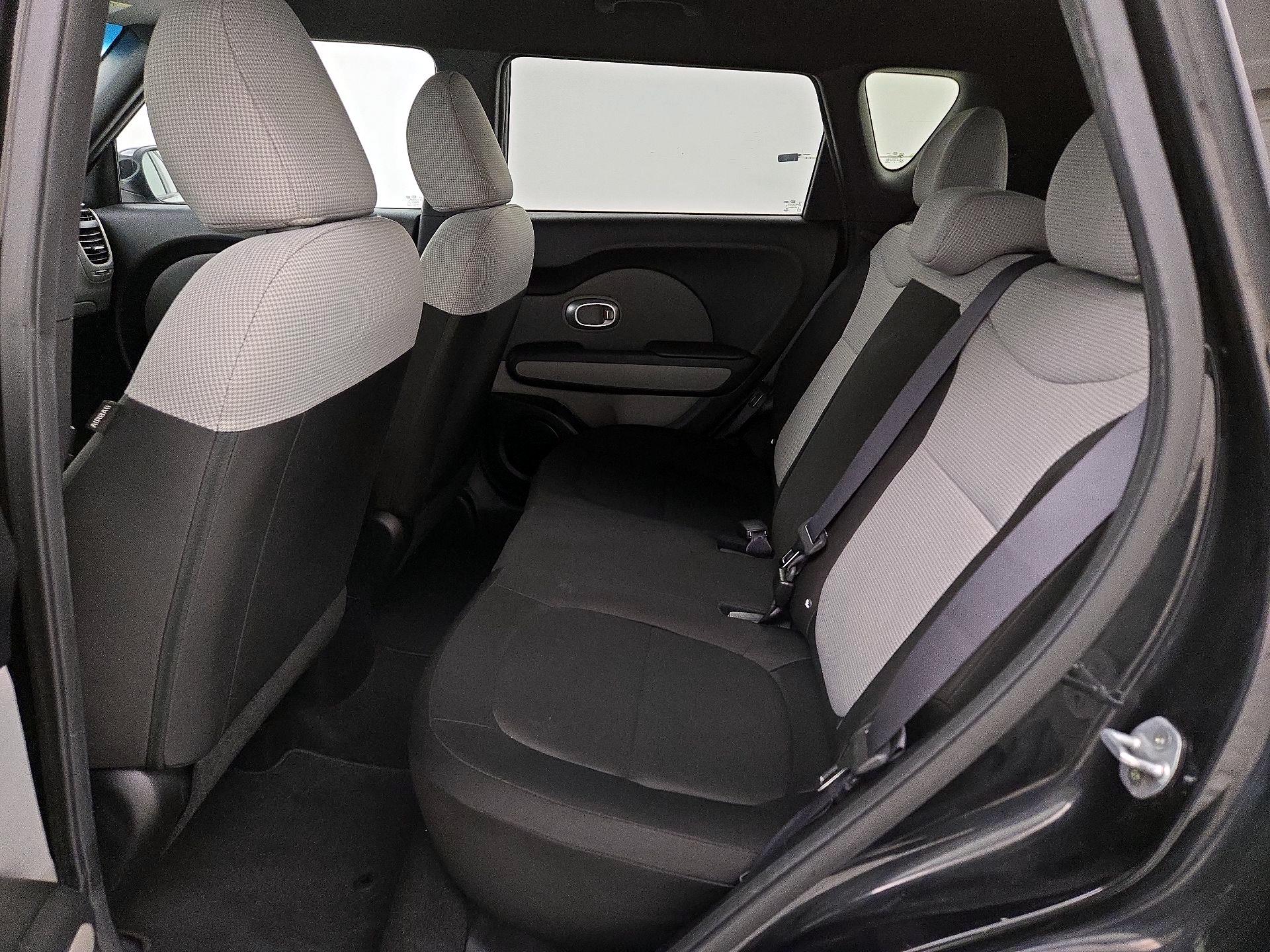 Thumbnail: 2016 Kia Soul - 18