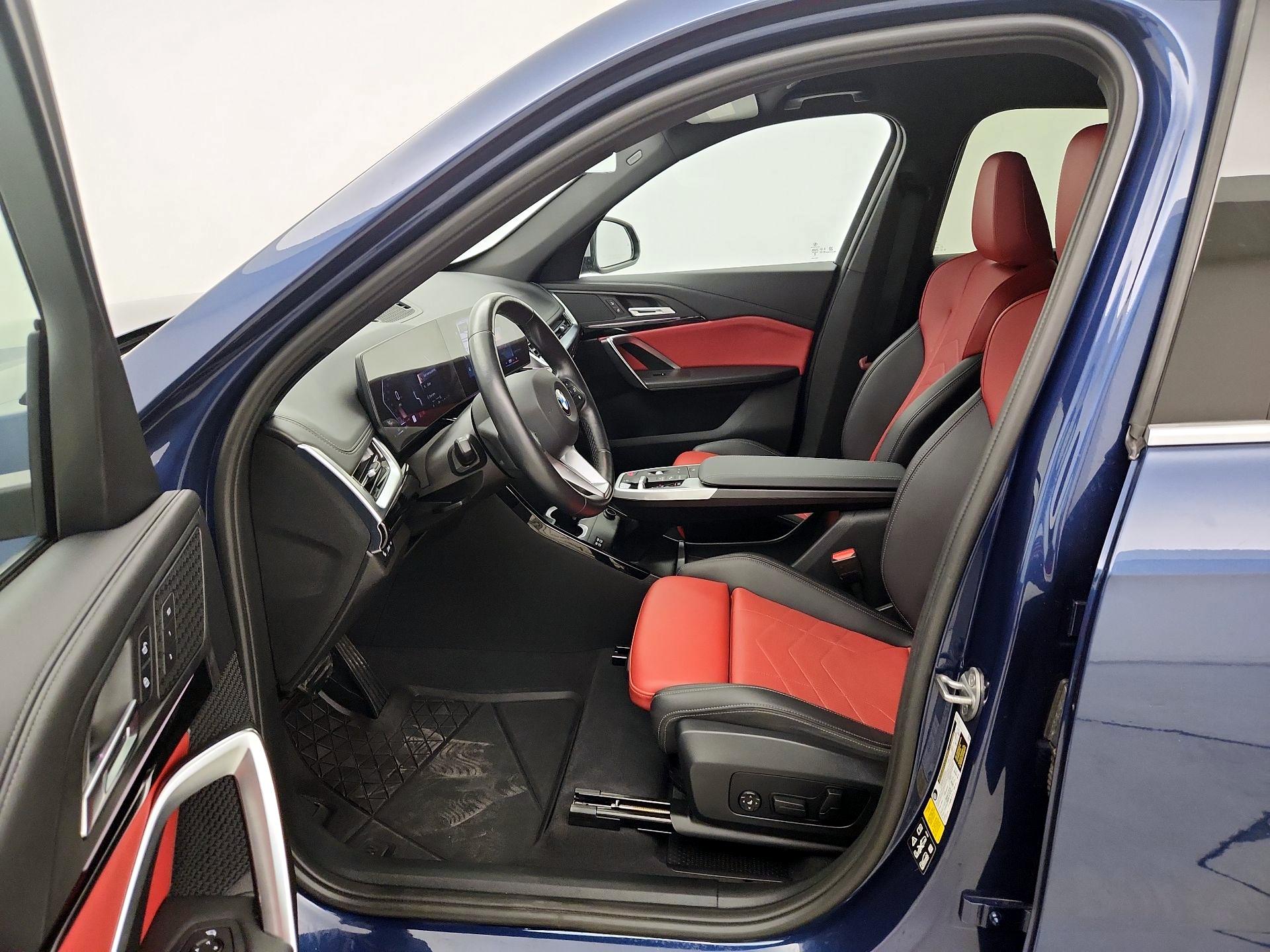 Thumbnail: 2023 BMW X1 - 11