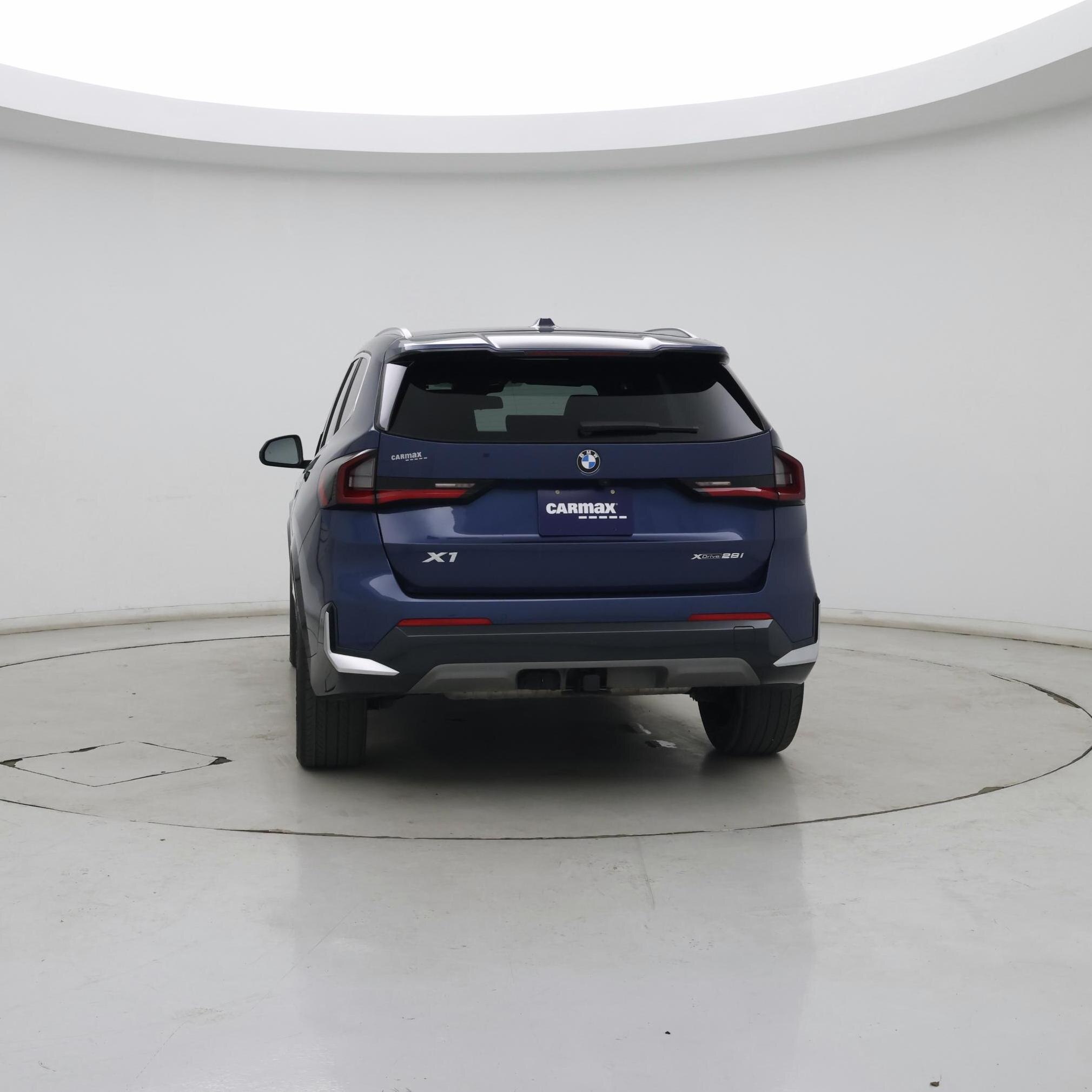 Thumbnail: 2023 BMW X1 - 6