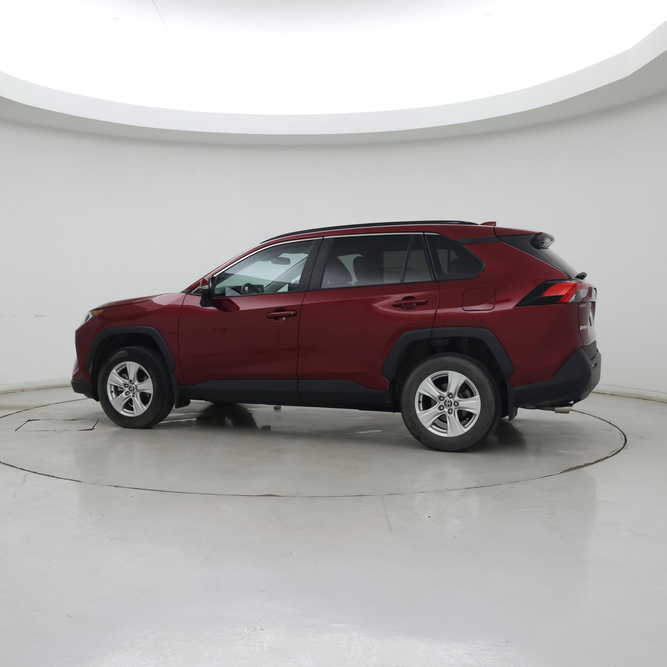 Thumbnail: 2021 Toyota RAV4 - 3