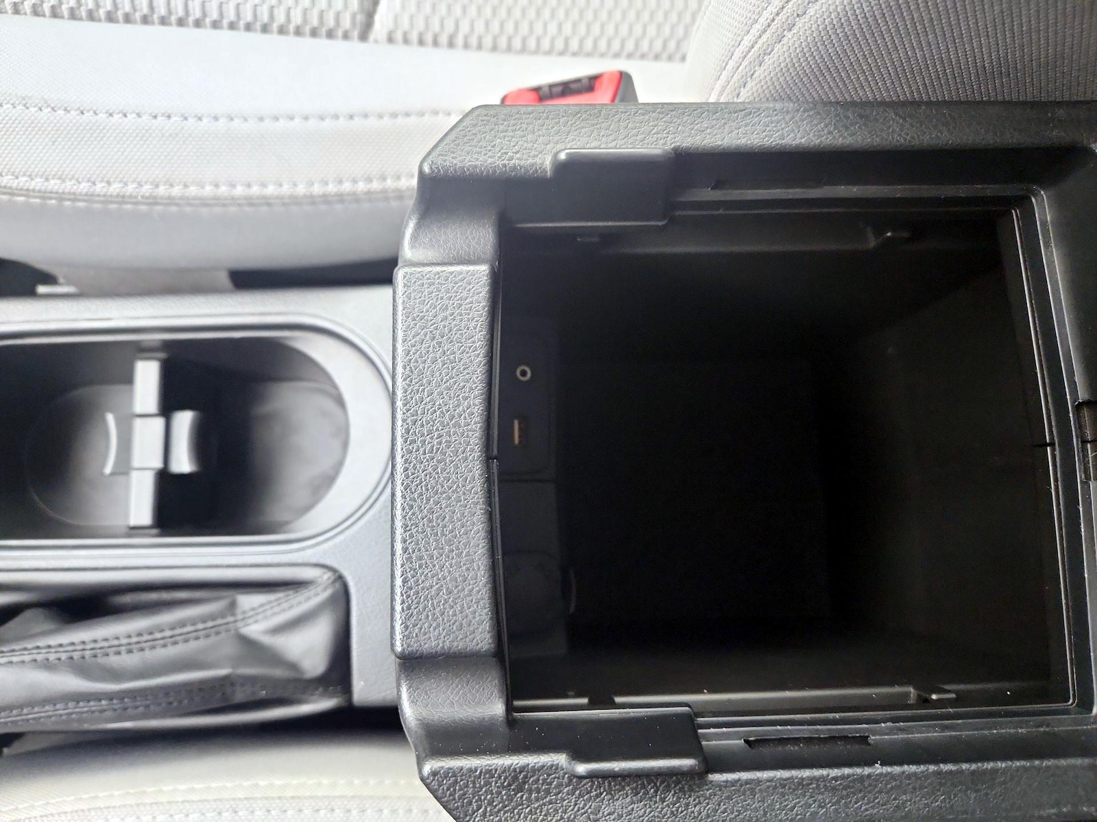 2016 Subaru Forester i - Photo 19