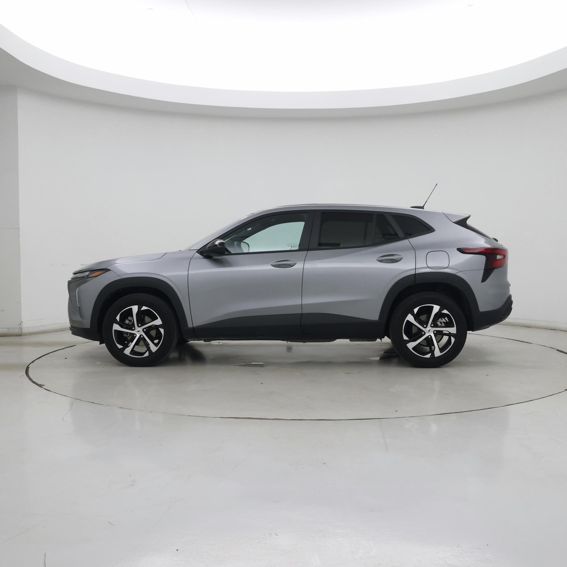 Thumbnail: 2025 Chevrolet Trax - 3