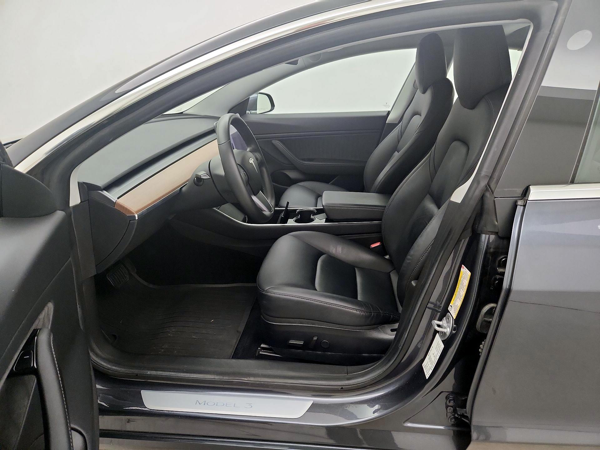 Thumbnail: 2019 Tesla Model 3 - 11