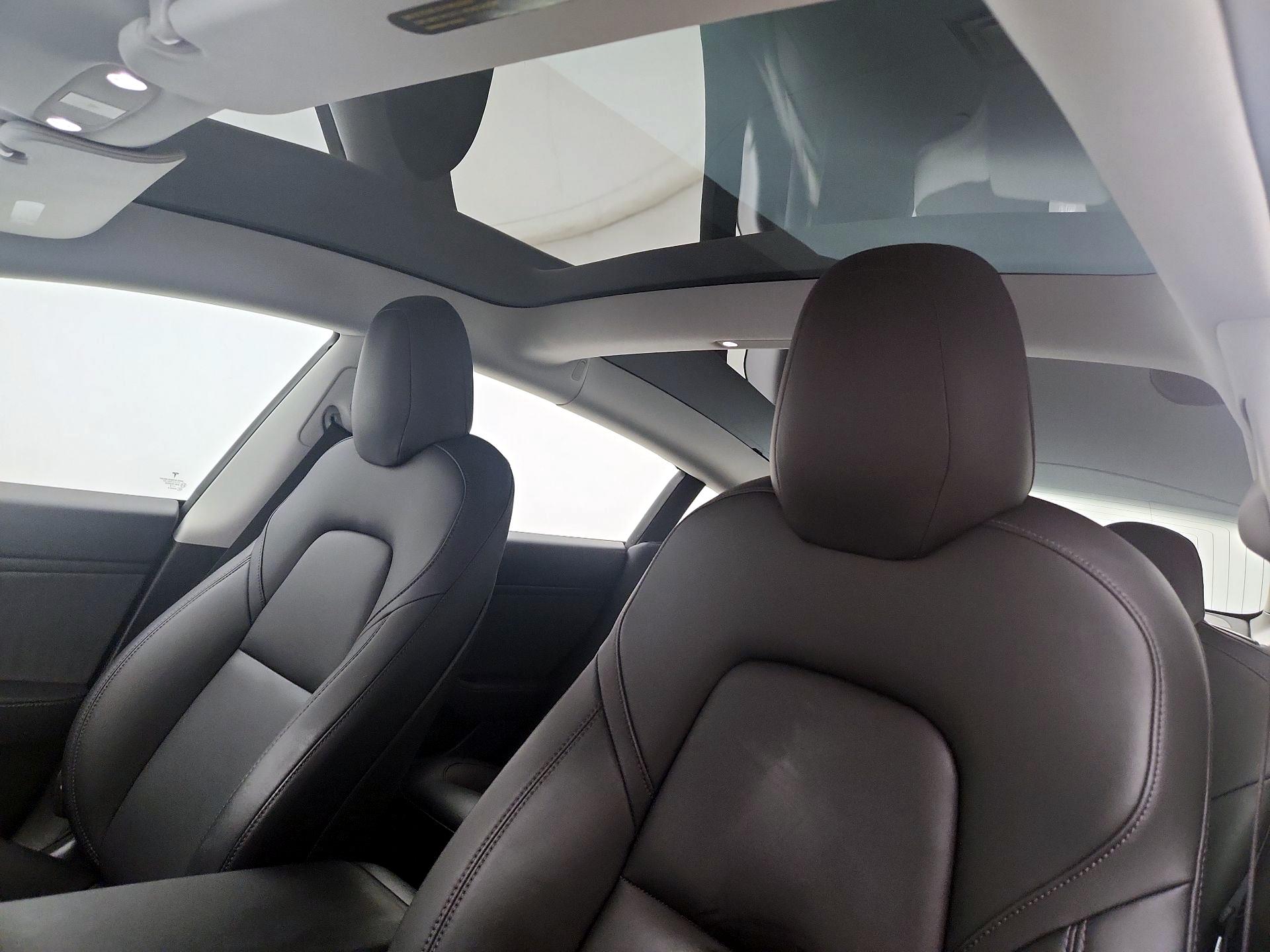 Thumbnail: 2019 Tesla Model 3 - 18