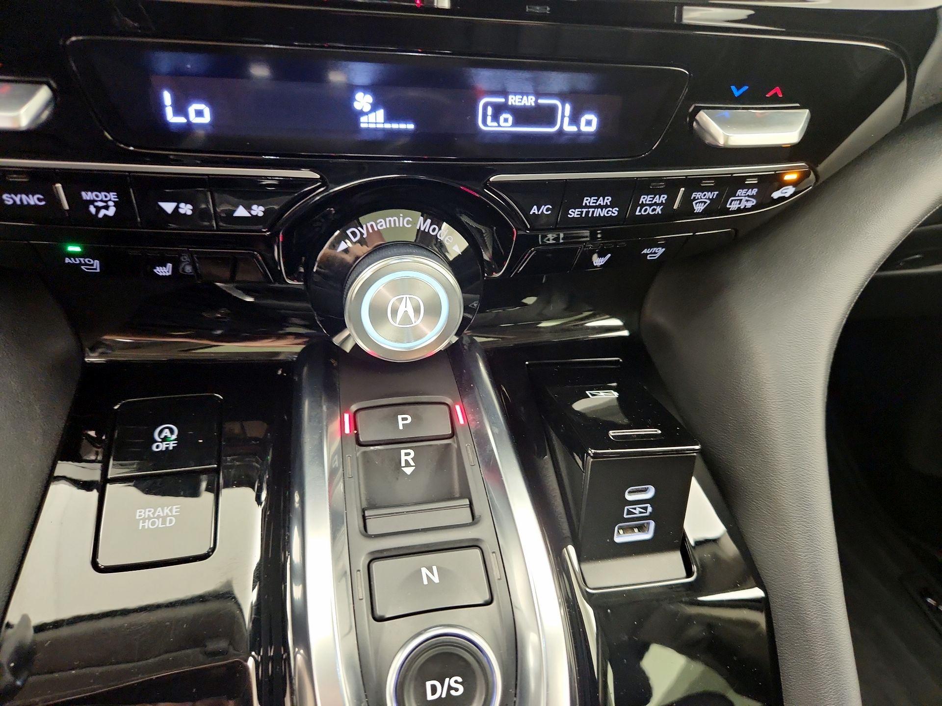 Thumbnail: 2022 Acura MDX - 18