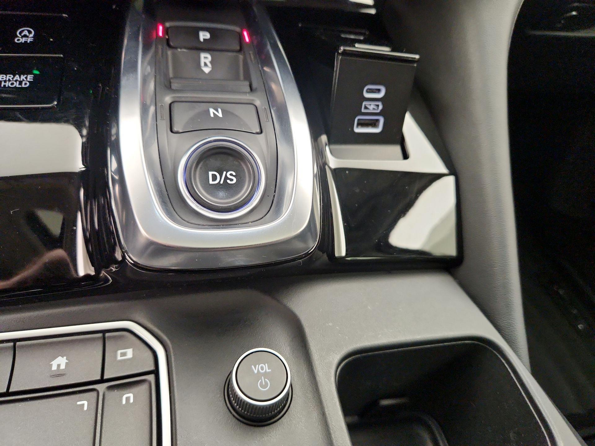 Thumbnail: 2022 Acura MDX - 19