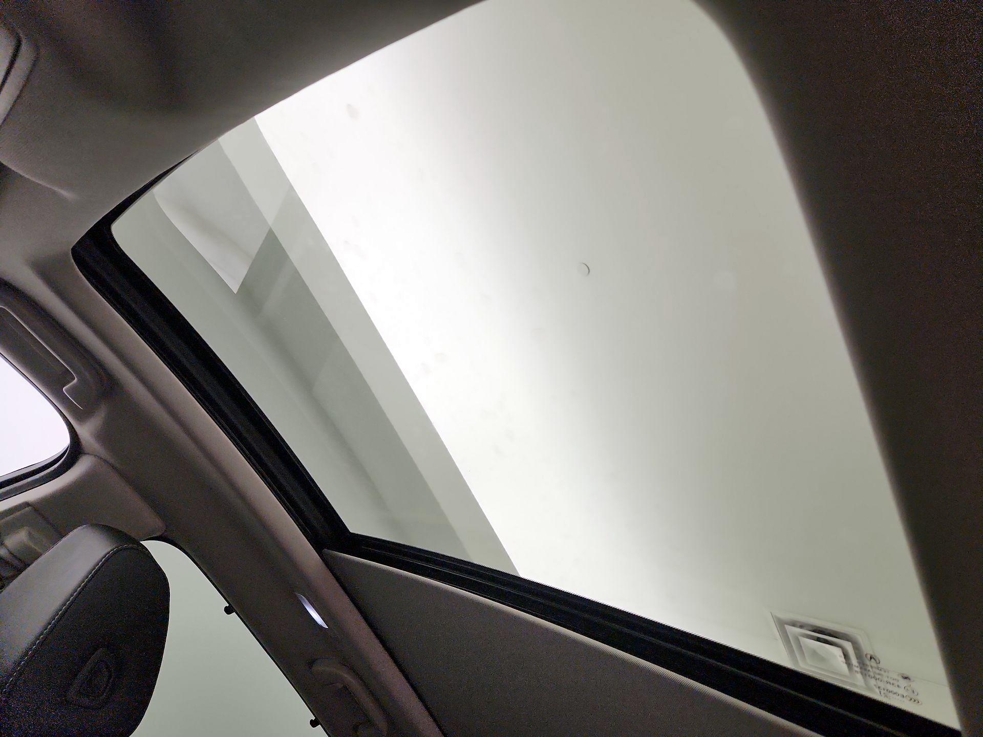 Thumbnail: 2022 Acura MDX - 20