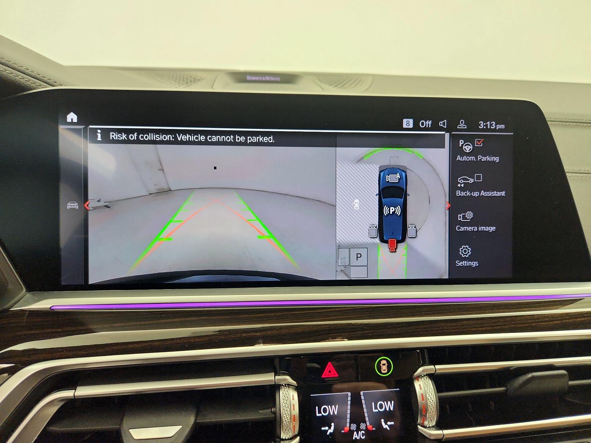 Thumbnail: 2021 BMW X7 - 15