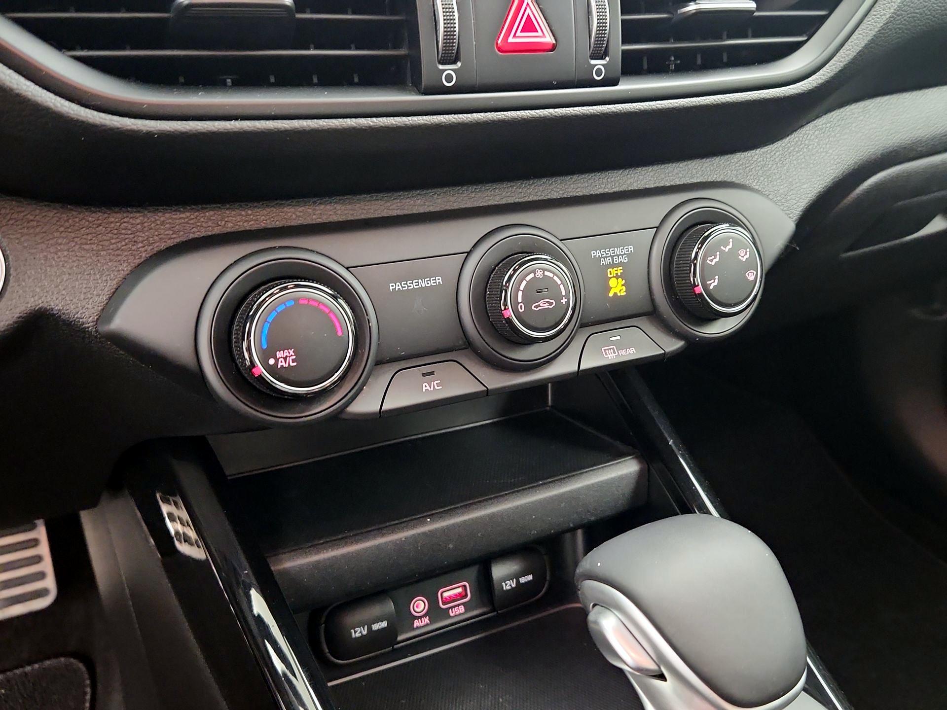 Thumbnail: 2021 Kia Forte - 16
