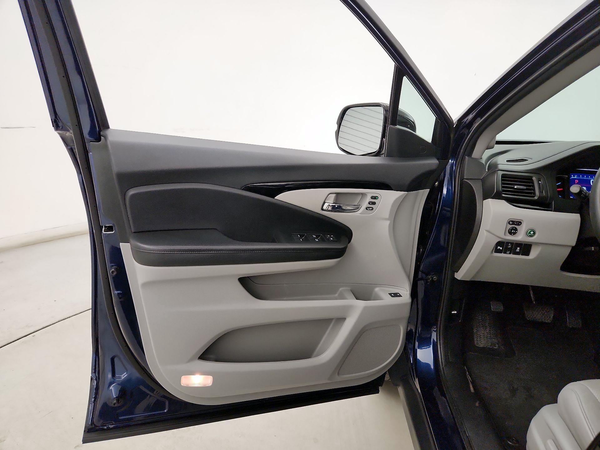 Thumbnail: 2022 Honda Pilot - 12
