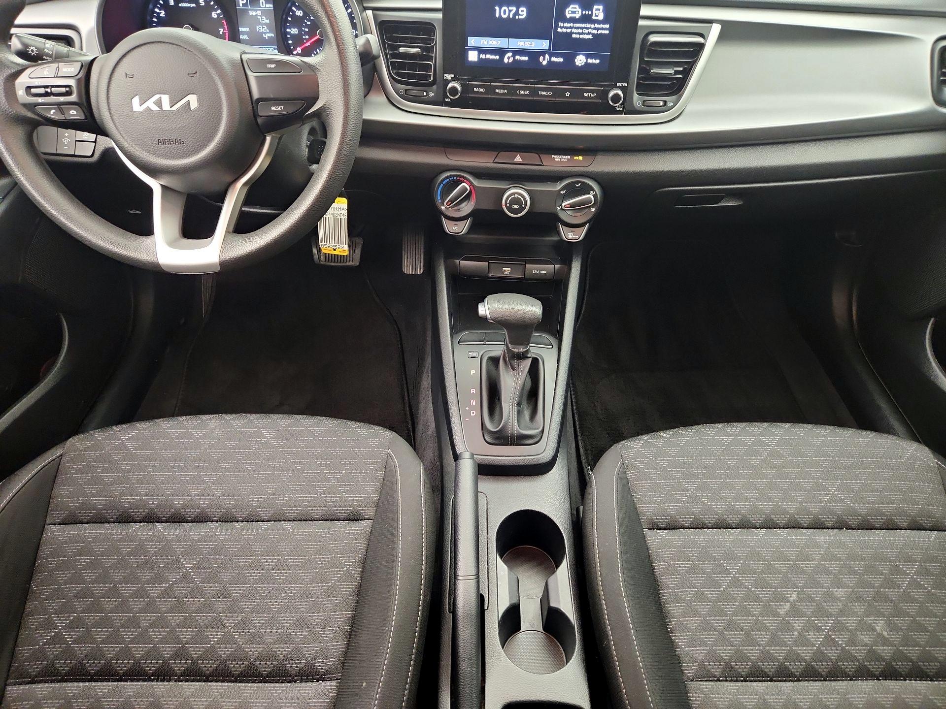 Thumbnail: 2022 Kia Rio - 9