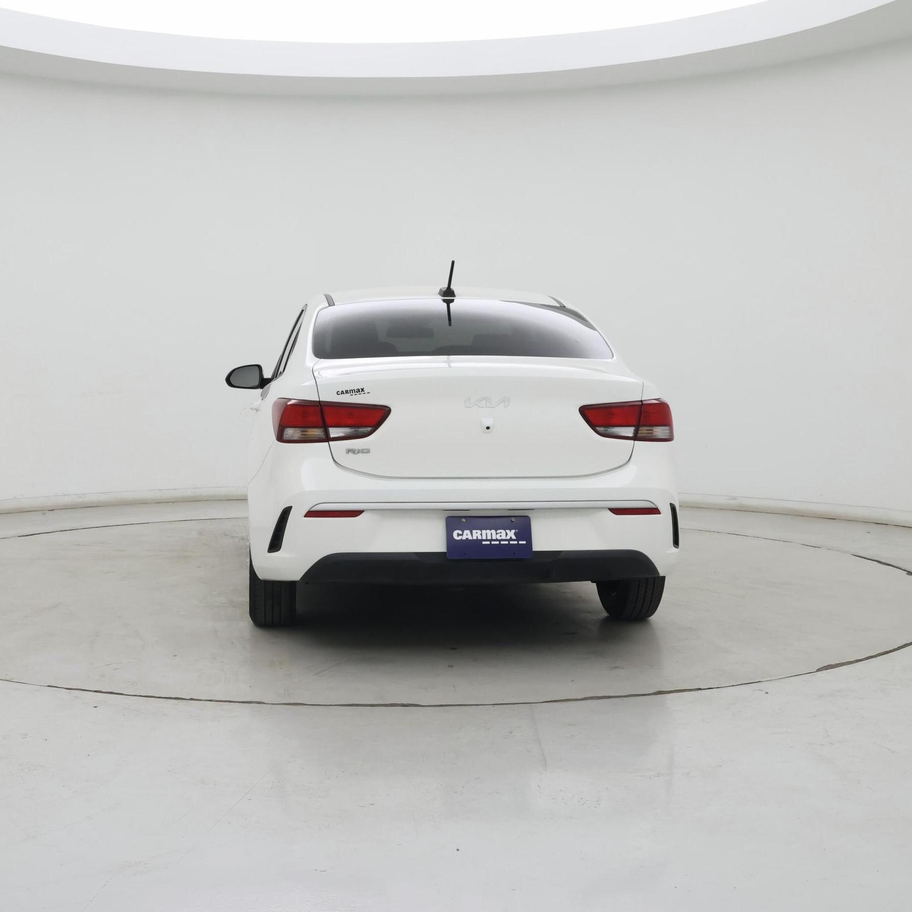 Thumbnail: 2022 Kia Rio - 6