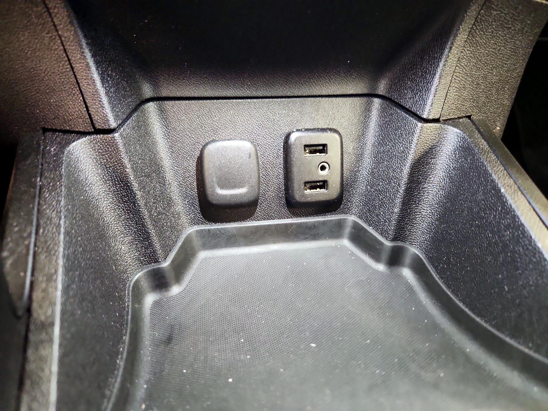 Thumbnail: 2017 Chevrolet Volt - 19