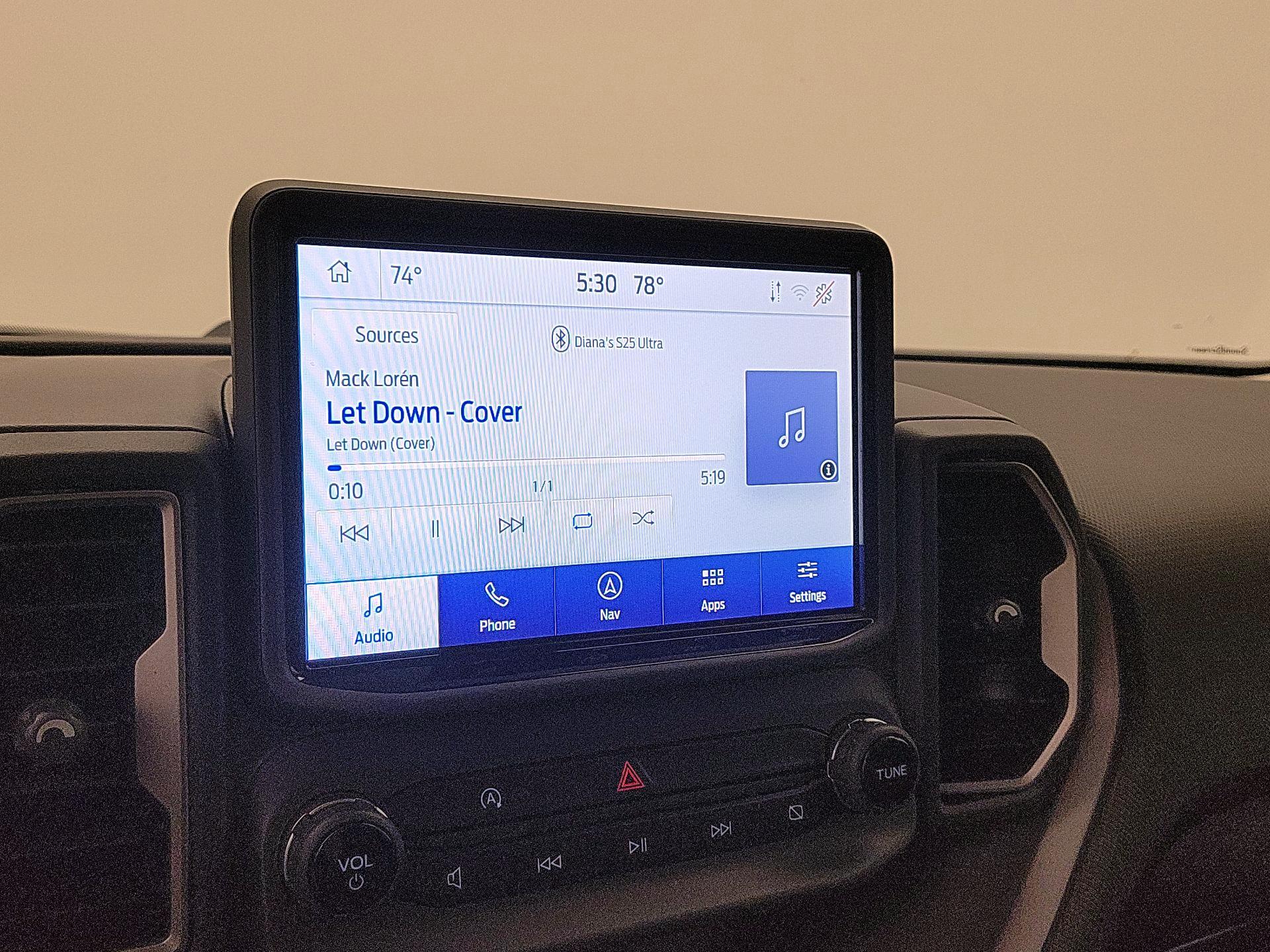 Thumbnail: 2023 Ford Bronco Sport - 16