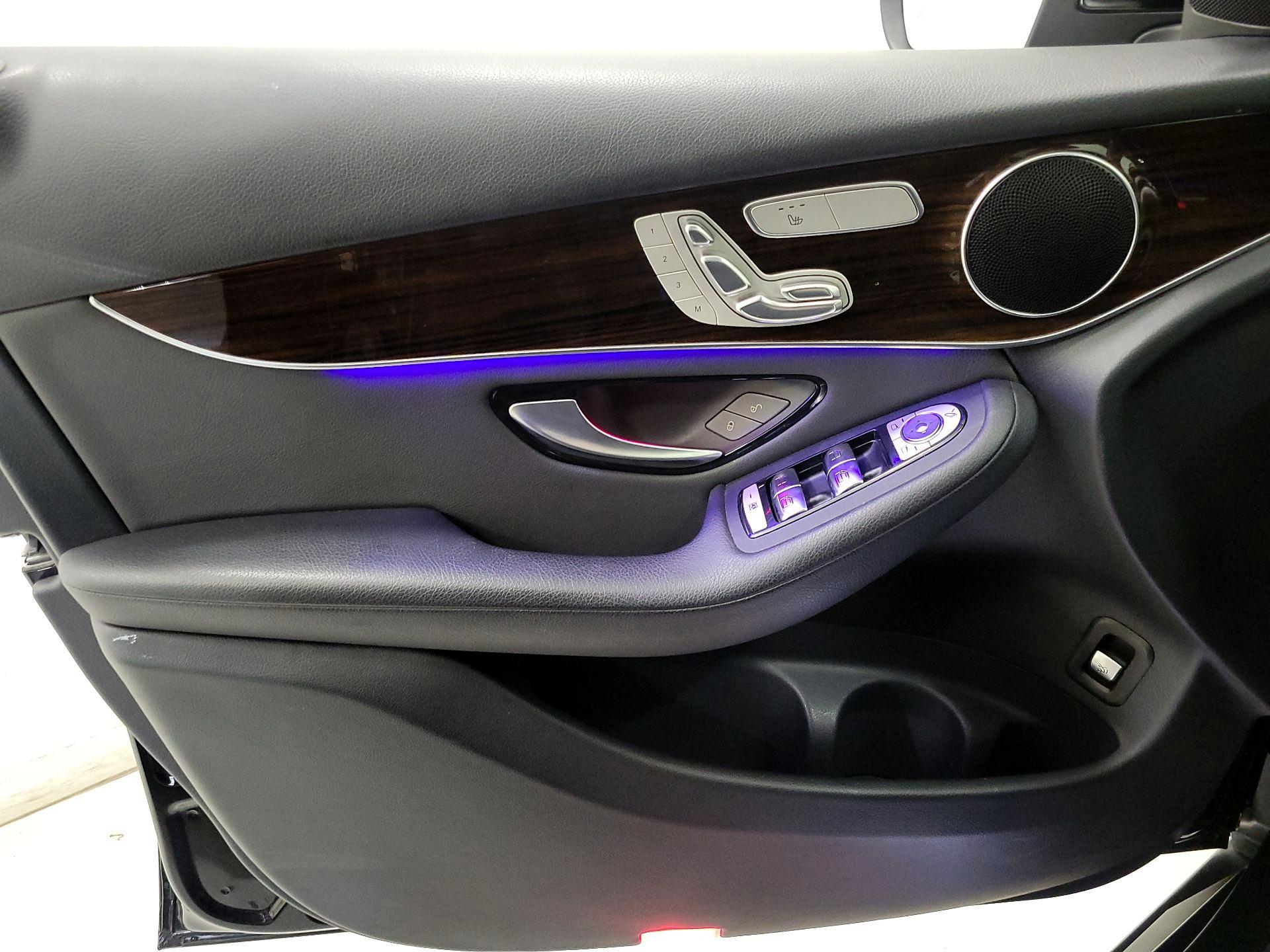 Thumbnail: 2020 Mercedes-Benz GLC - 12