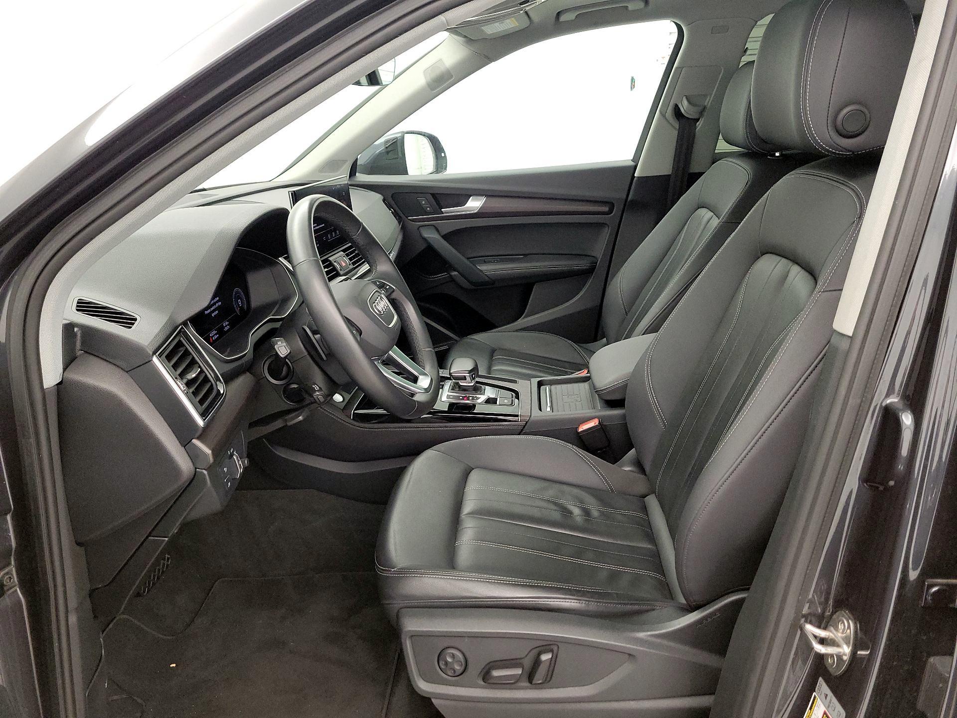 Thumbnail: 2021 Audi Q5 - 11