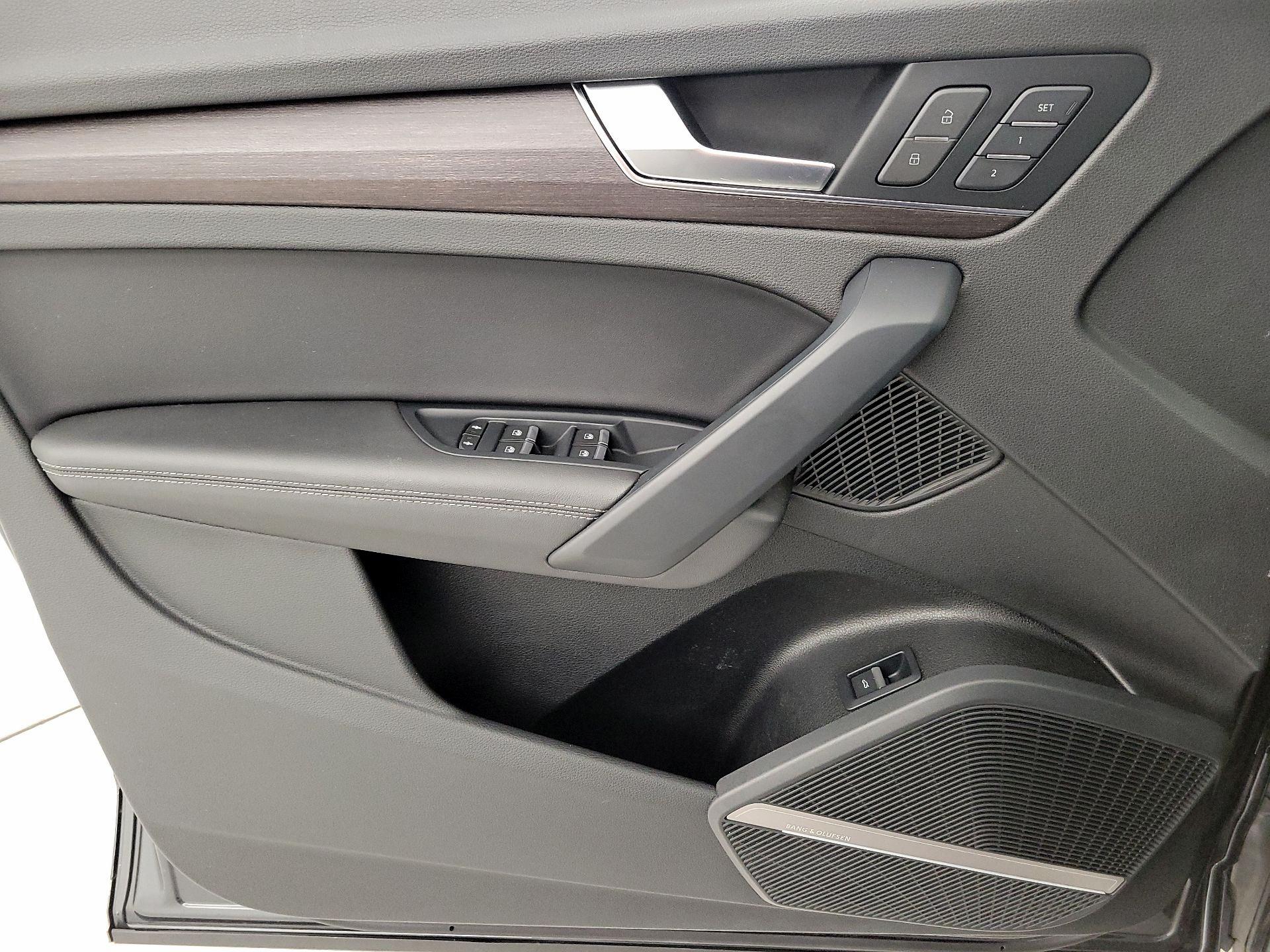 Thumbnail: 2021 Audi Q5 - 12