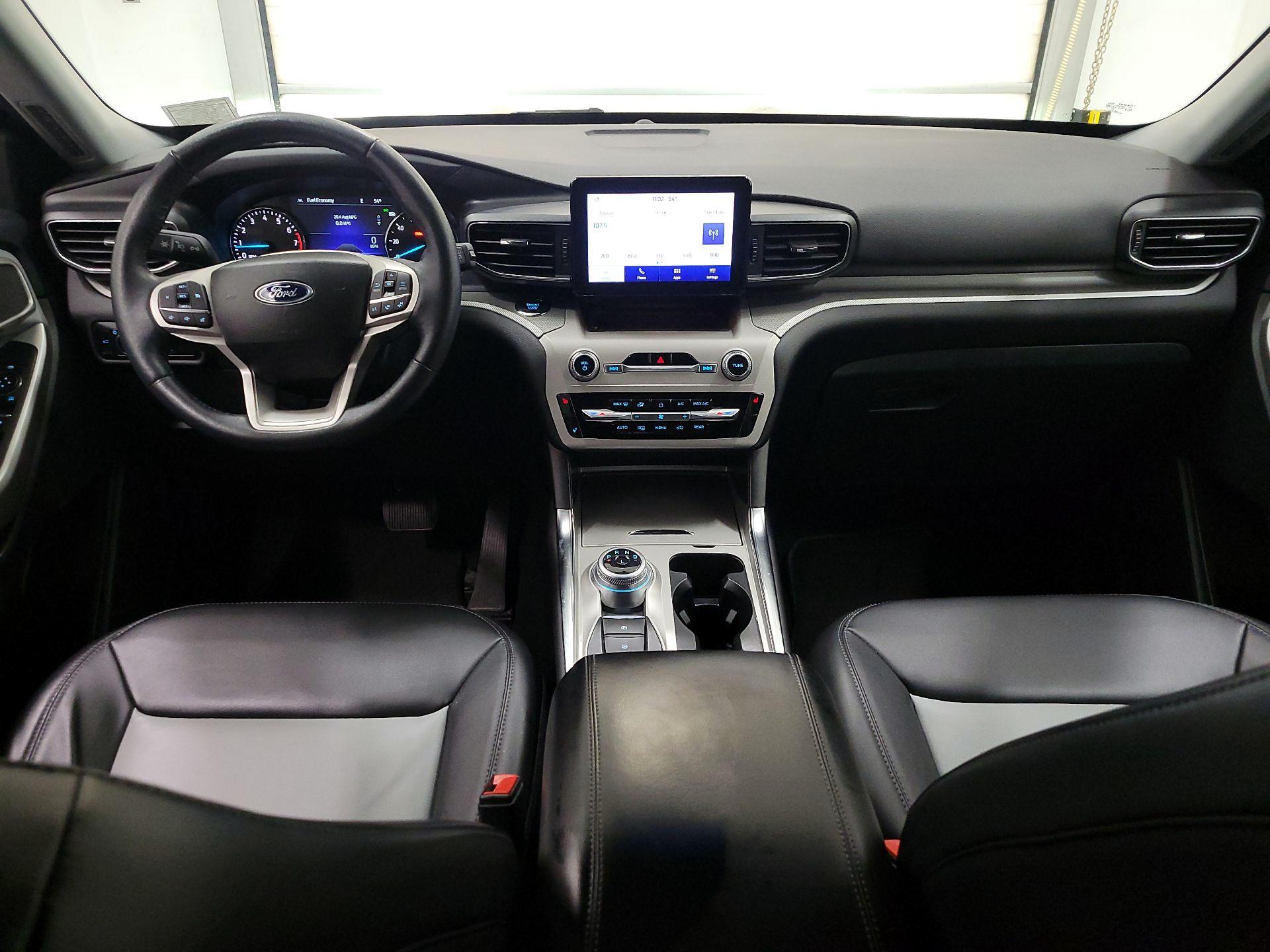 Thumbnail: 2023 Ford Explorer - 9