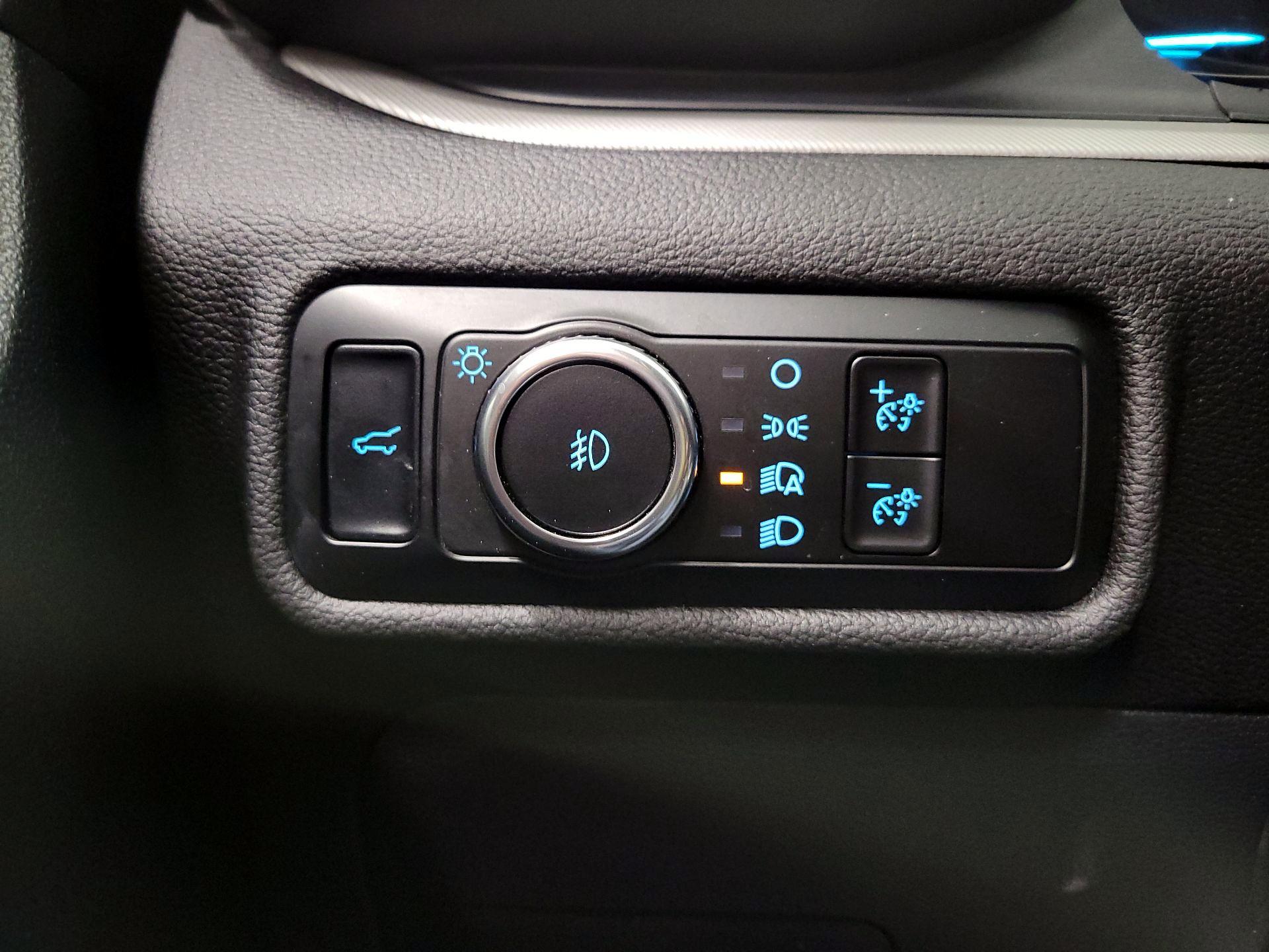 Thumbnail: 2023 Ford Explorer - 13