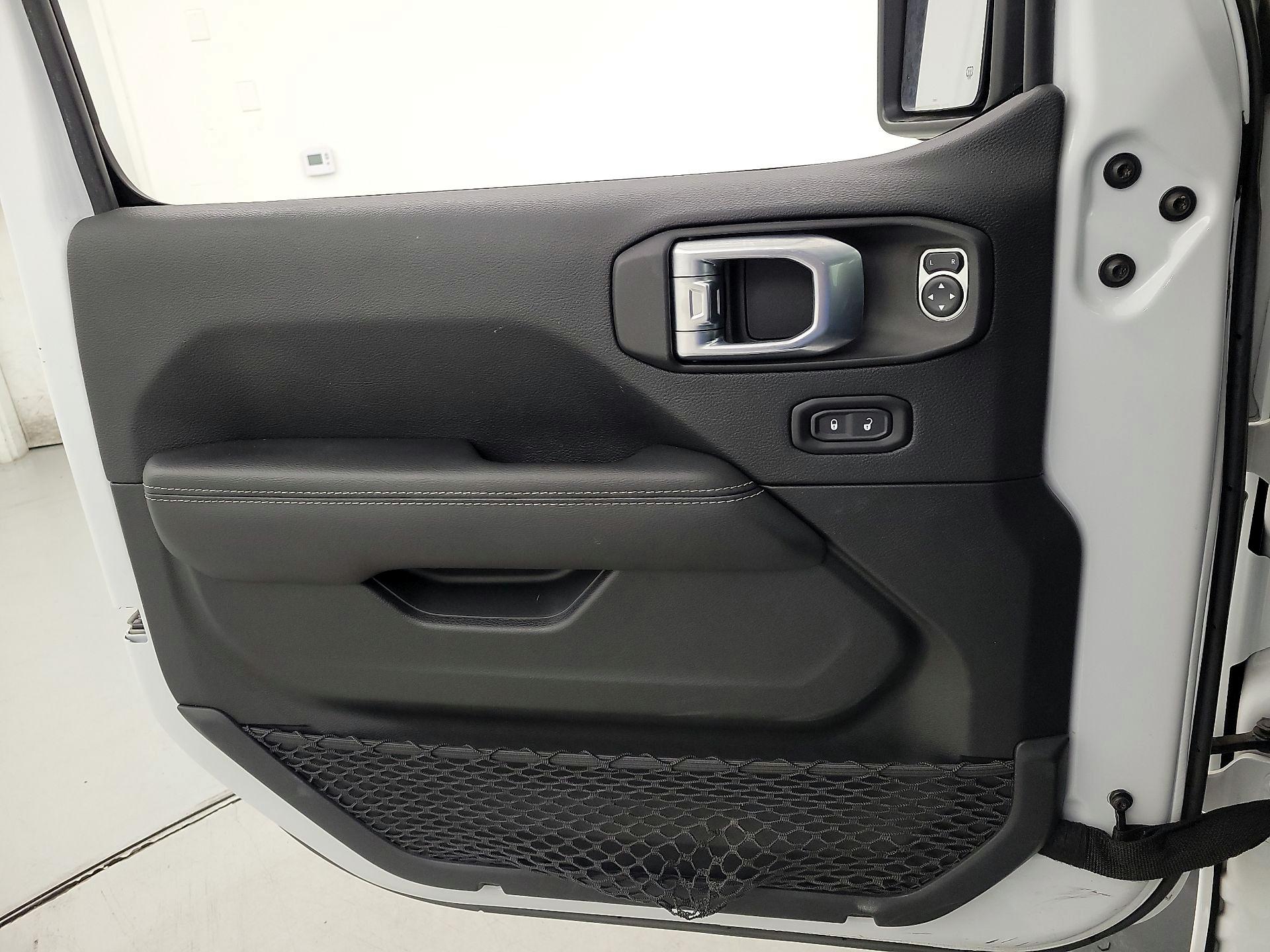 Thumbnail: 2021 Jeep Wrangler - 12