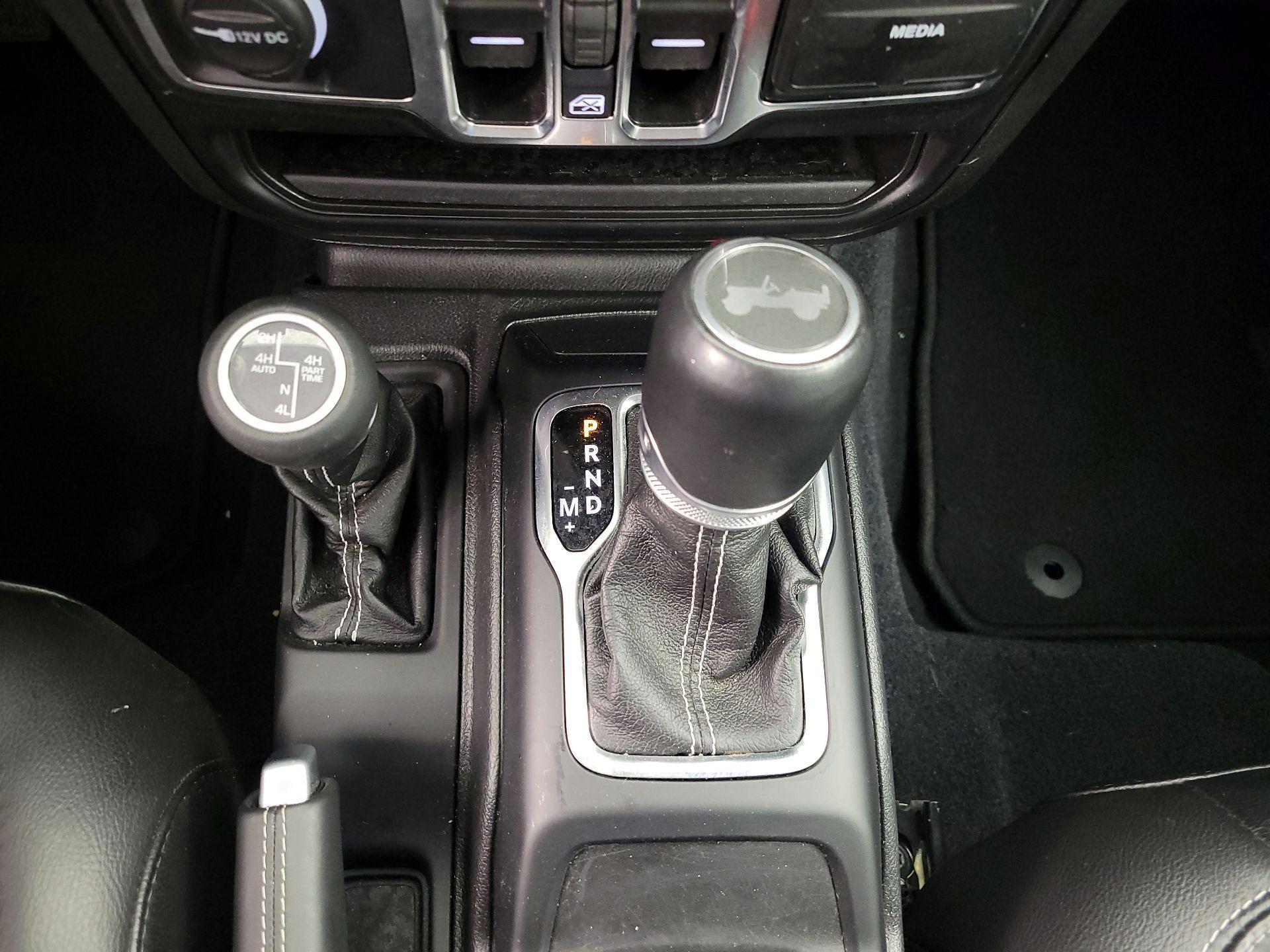 Thumbnail: 2021 Jeep Wrangler - 18