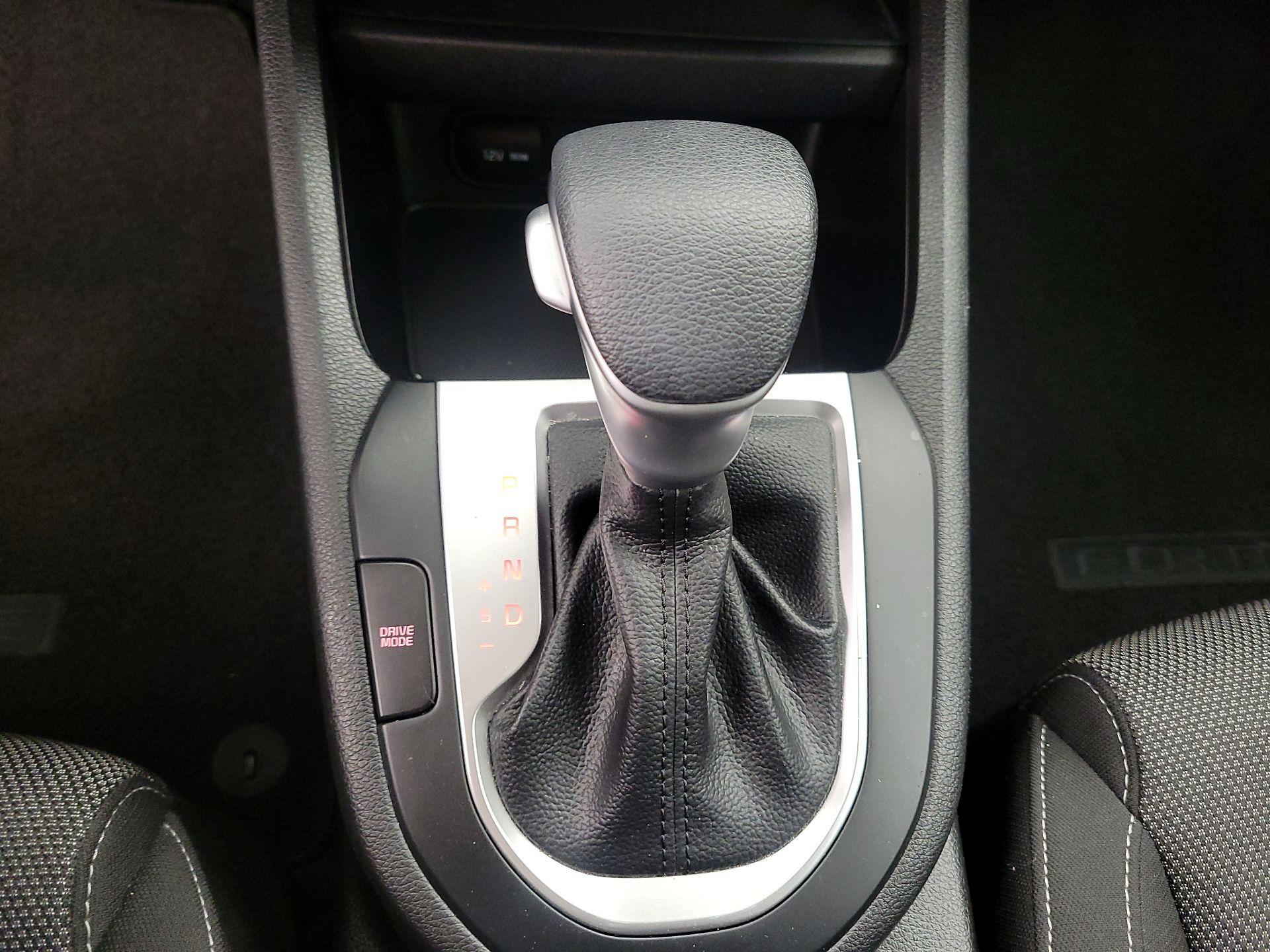 Thumbnail: 2023 Kia Forte - 16