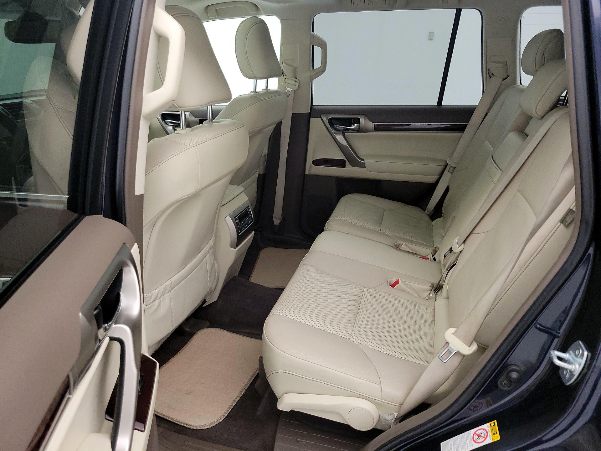 Thumbnail: 2019 Lexus GX - 19