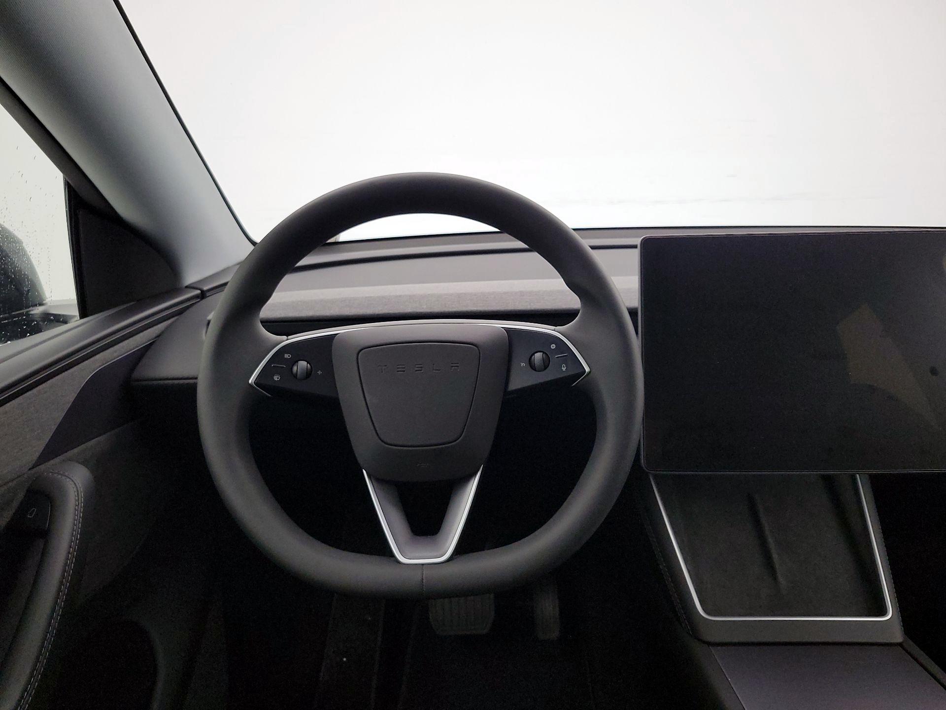 Thumbnail: 2026 Tesla Model Y - 10