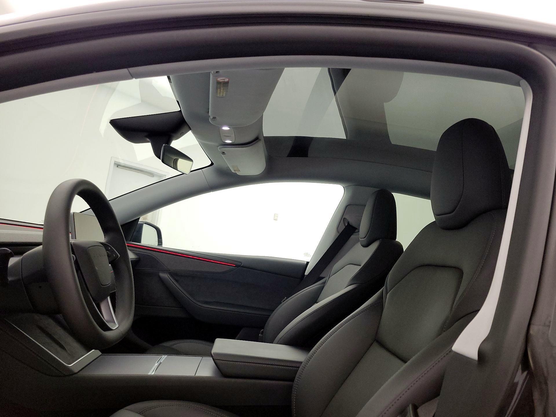 Thumbnail: 2026 Tesla Model Y - 19