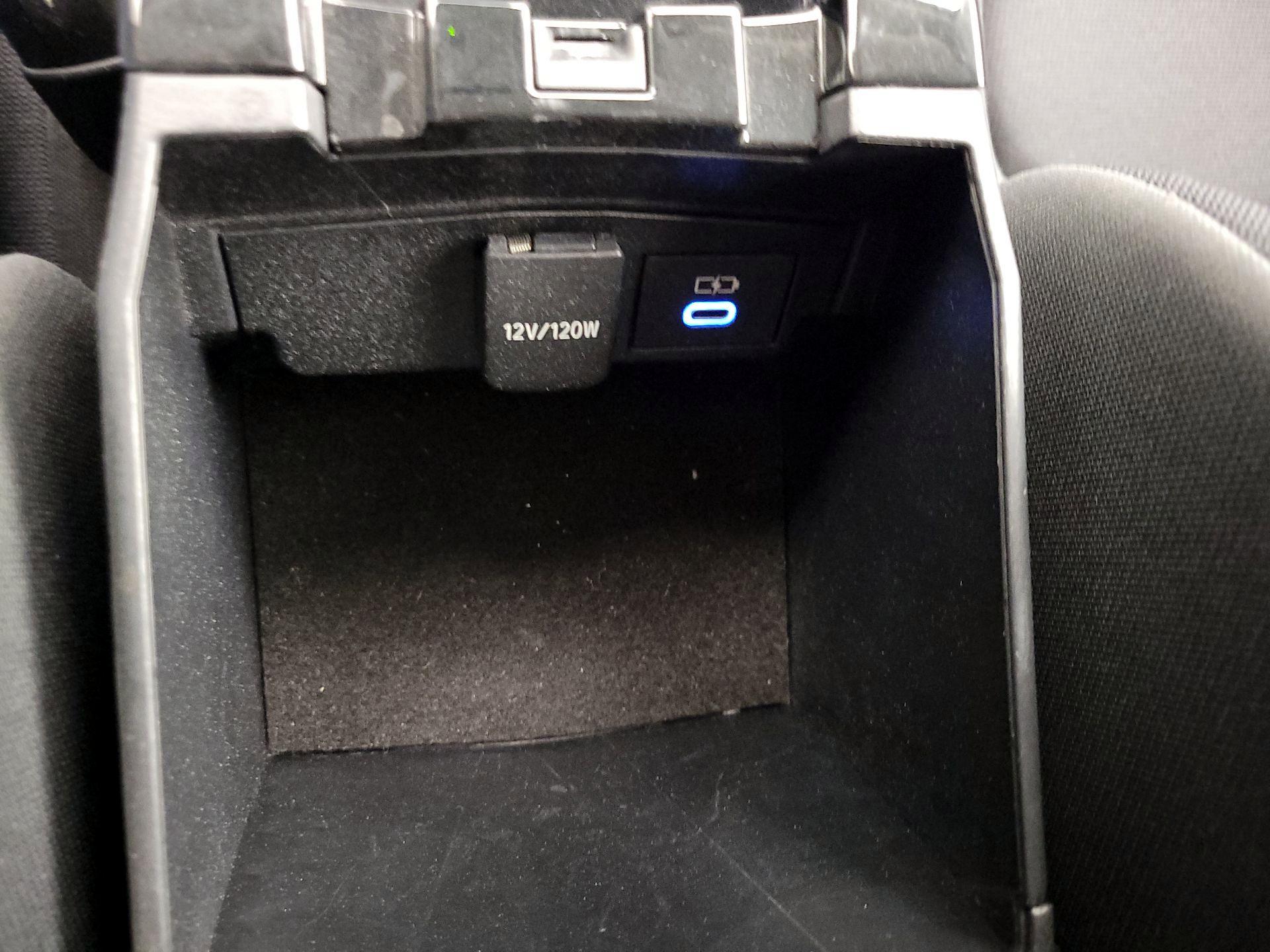 Thumbnail: 2022 Toyota Corolla - 18