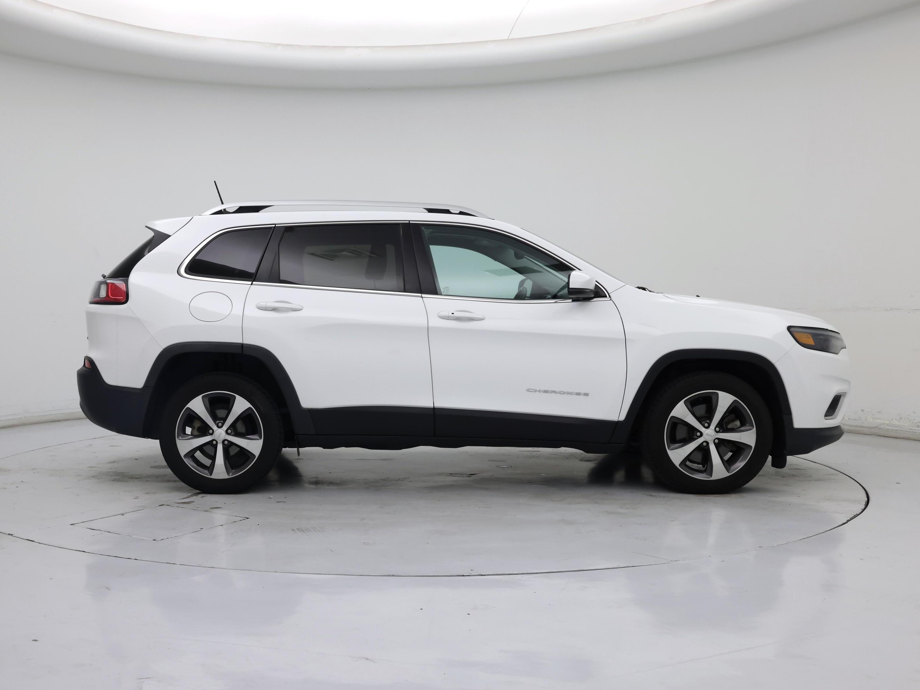 Thumbnail: 2020 Jeep Cherokee - 7