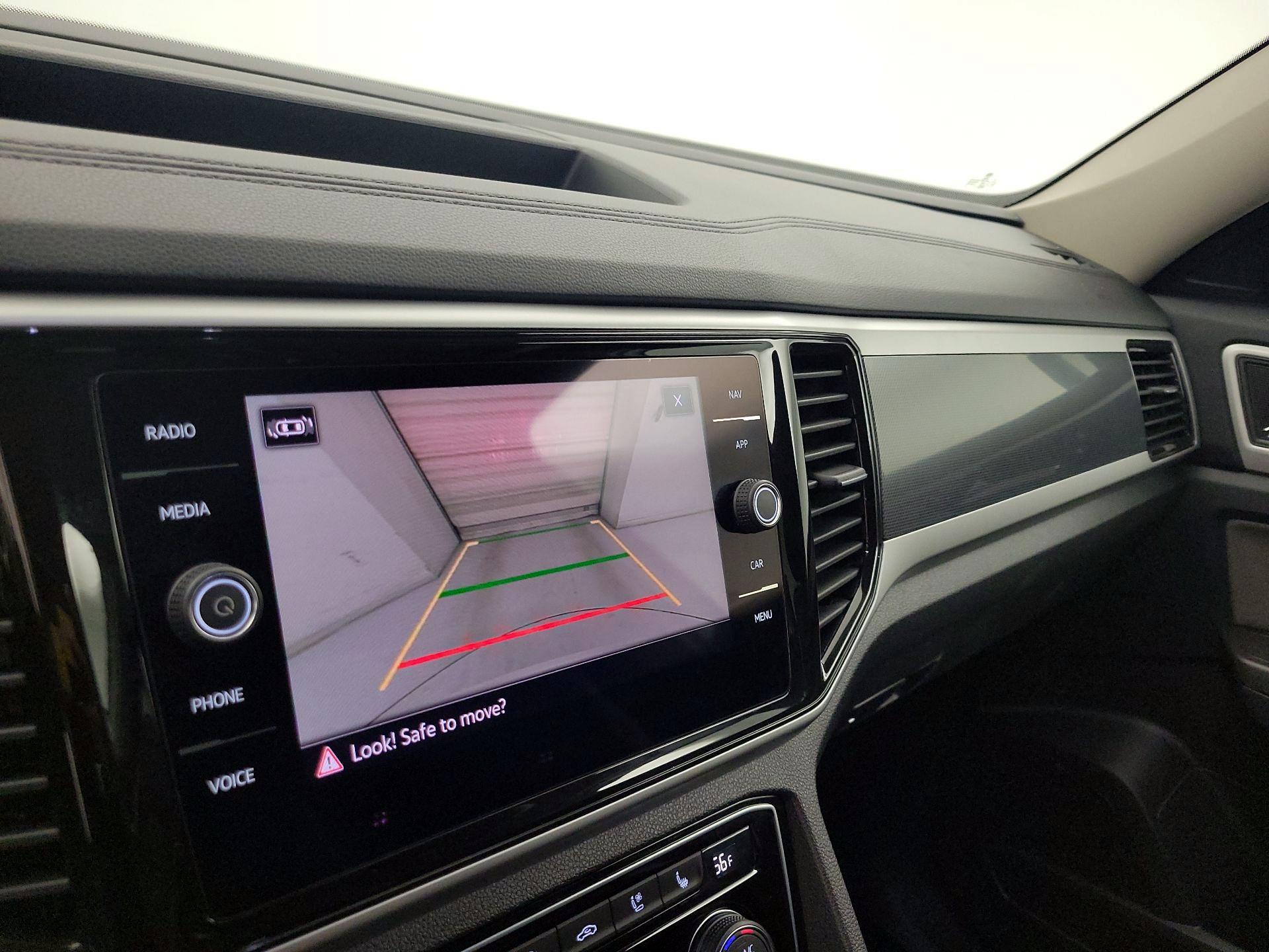 Thumbnail: 2023 Volkswagen Atlas - 14