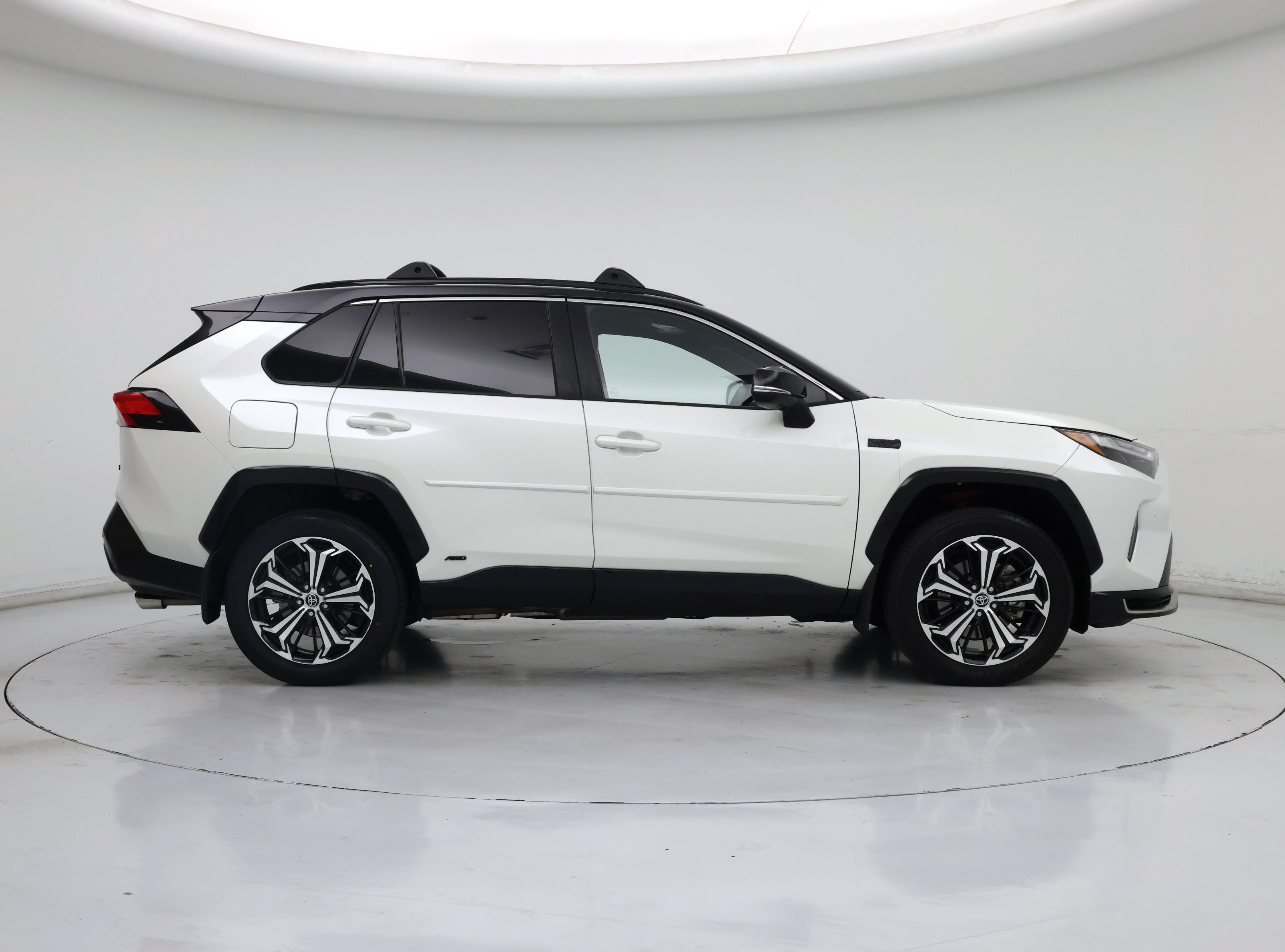 Thumbnail: 2022 Toyota RAV4 - 7