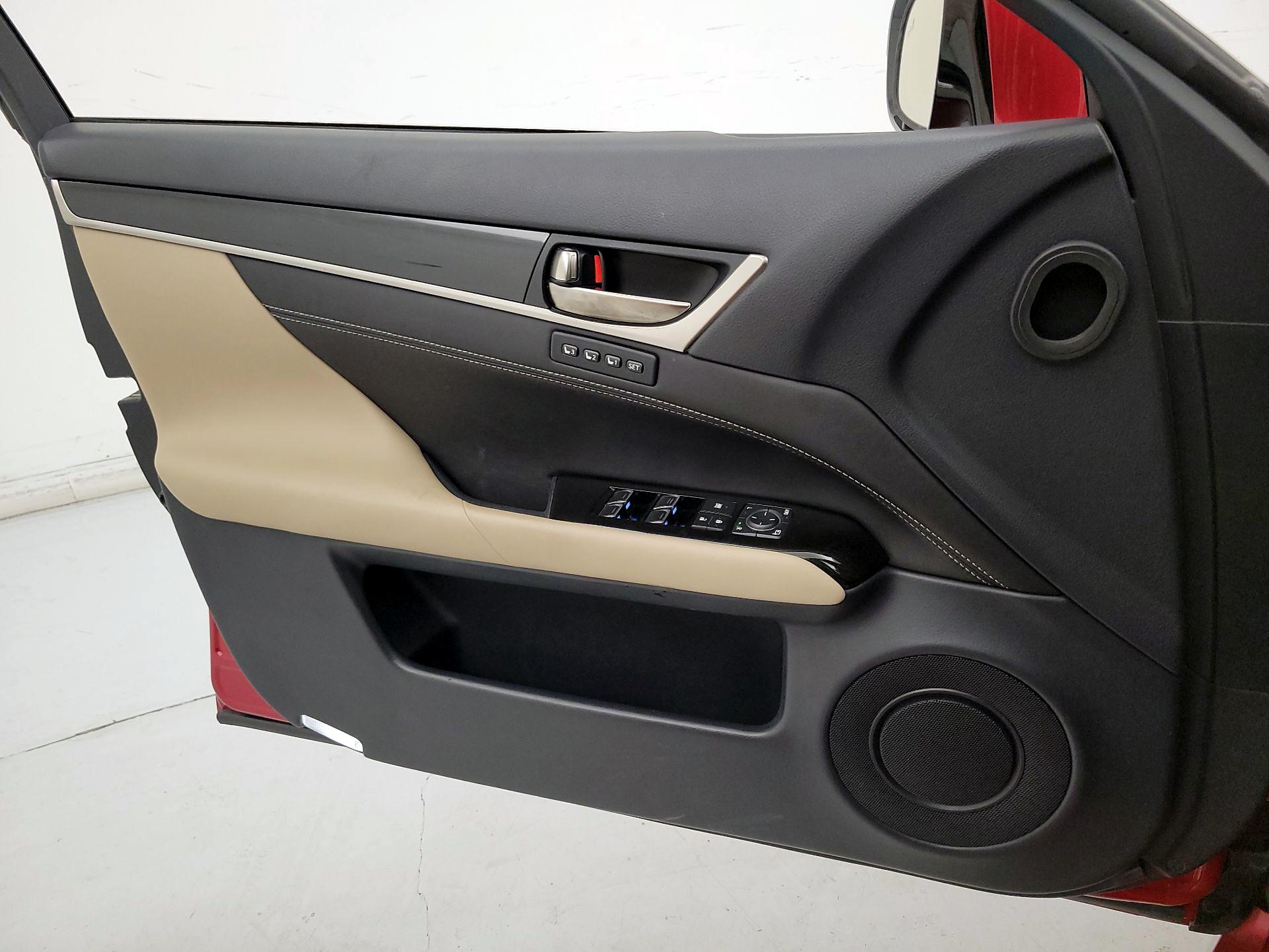 Thumbnail: 2016 Lexus GS - 12