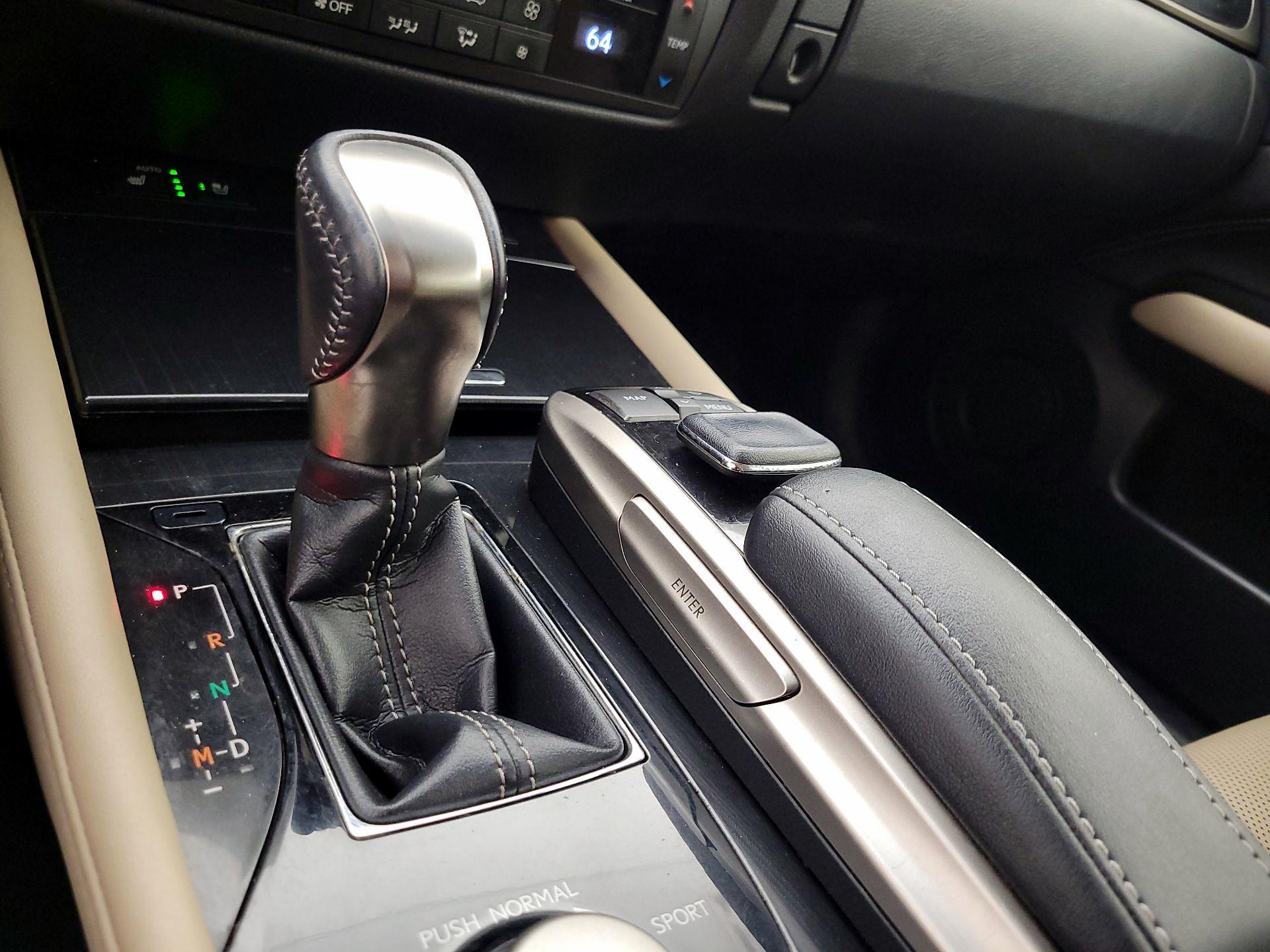 Thumbnail: 2016 Lexus GS - 18