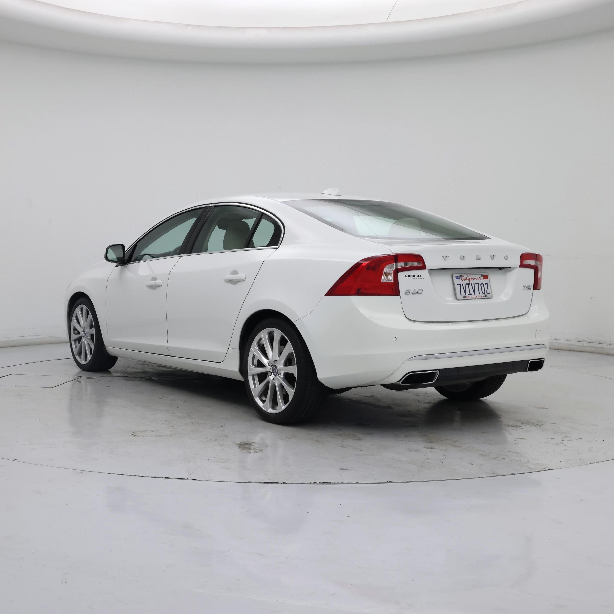Thumbnail: 2016 Volvo S60 - 2