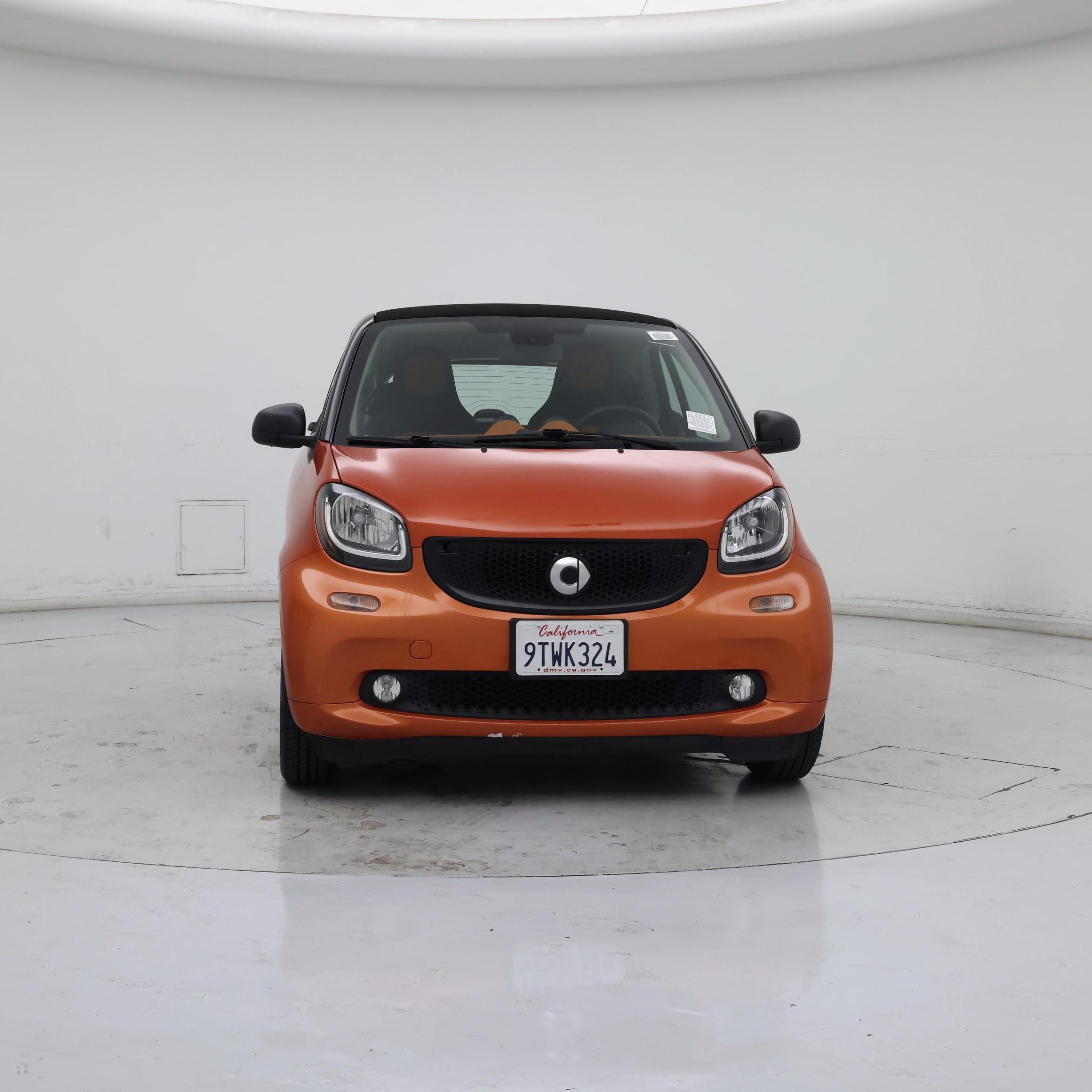 Thumbnail: 2017 smart fortwo - 5