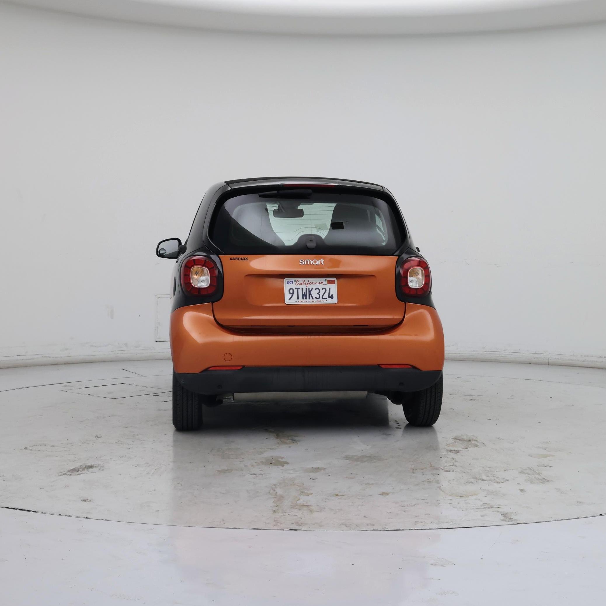 Thumbnail: 2017 smart fortwo - 6